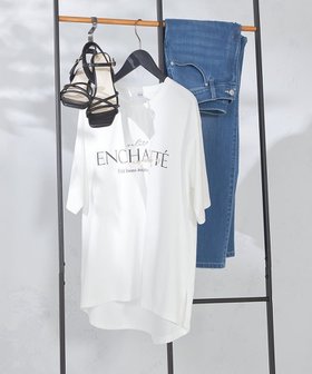 【アー ヴェー ヴェー/a.v.v】の【コットン100%】クラシックロゴTシャツ 人気、トレンドファッション・服の通販 founy(ファニー) ファッション Fashion レディースファッション Fashion for Women トップス・カットソー Cut & Sew Tops シャツ・ブラウス・オフィスカジュアル Elegant Blouses & Button-Ups ロングTシャツ・Tシャツ Longline T-Shirts & Tees インナー Innerwear 春 Spring カーディガン Cardigan, Knitwear クラシック Classic, Timeless Style スカンツ Skants, Wide-Leg Culottes ダウン Down, Puffer デニム Denim, Jeans Material プリント Print, Printed Pattern ボトム Bottoms, Lower Wear 再入荷 Restock / Back in Stock おすすめ Recommended / Our Picks |ID:prp329100004827139