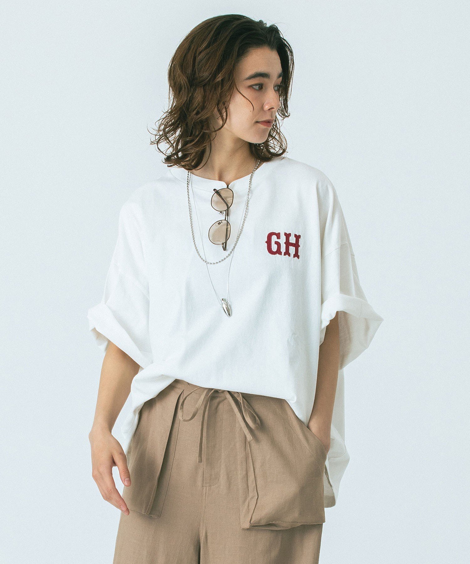 【ローズバッド/ROSE BUD】のGENE HEAVENS/EMBROIDERY BIG TEE 人気、トレンドファッション・服の通販 founy(ファニー) 　ファッション　Fashion　レディースファッション　Fashion for Women　エレガント 上品　Elegant　シンプル　Simple, Minimal　ジーンズ　Jeans, Denim Pants　スポーツ　Sports, Activewear　人気　Popular, Best Seller　ベーシック　Basic, Essential　ボトム　Bottoms, Lower Wear　モチーフ　Motif, Design Theme　ルーズ　Loose, Oversized　ワイド　Wide, Wide Fit　おすすめ　Recommended / Our Picks　夏　Summer　 other-1|ID: prp329100004827402 ipo3291000000035127206