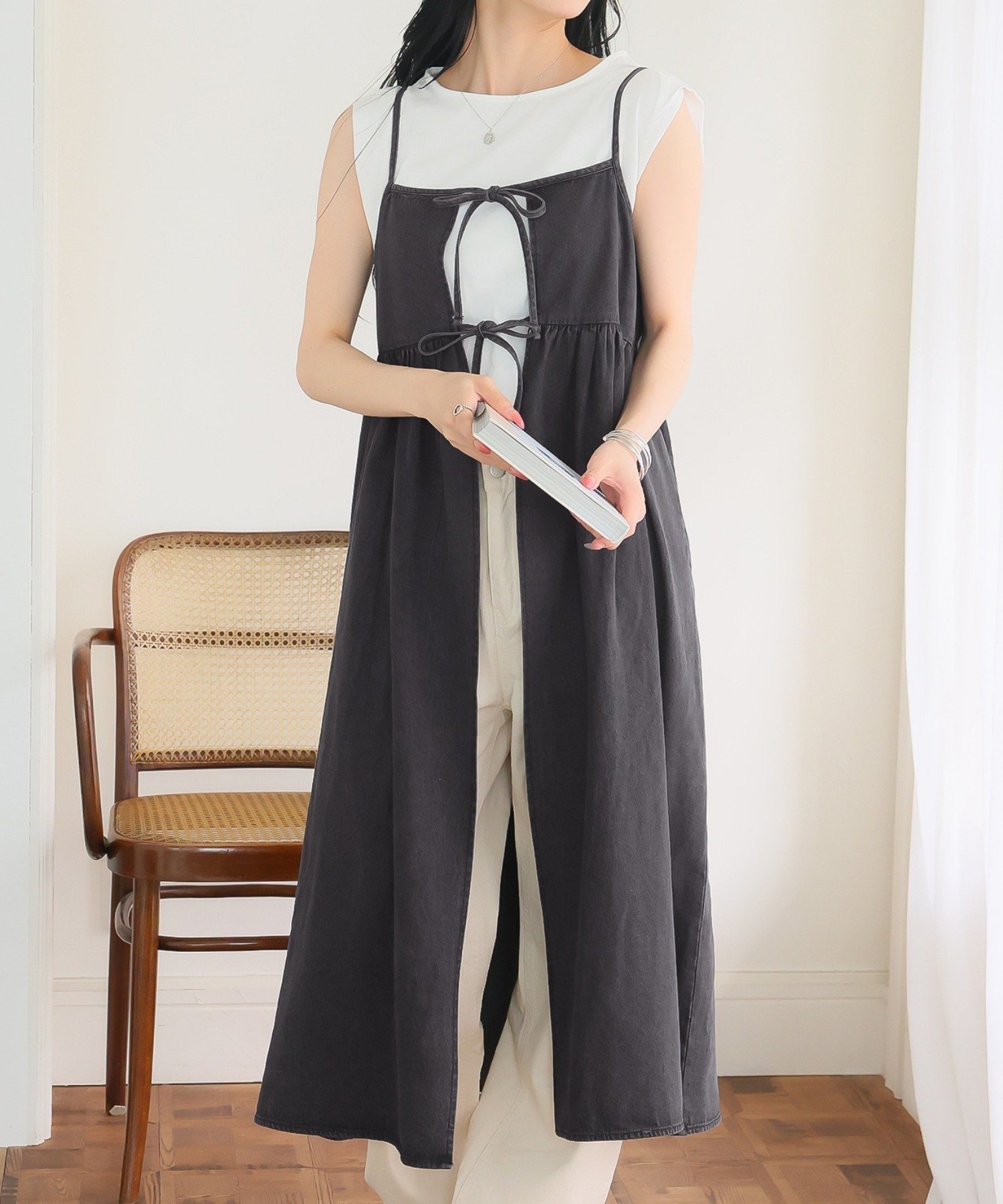 【ドゥーラドゥーラ/Doula Doula】のGirly Doll/2WAYリボンキャミワンピース インテリア・キッズ・メンズ・レディースファッション・服の通販 founy(ファニー) 　ファッション　Fashion　レディースファッション　Fashion for Women　ワンピース　Dresses　キャミソールワンピース　Camisole Dresses　キャミソール　Camisole, Spaghetti Strap Top　デニム　Denim, Jeans Material　プリーツ　Pleats, Pleated　リボン　Ribbon, Bow　ロング　Long, Long-Length　ブラック|ID: prp329100004827418 ipo3291000000035127442