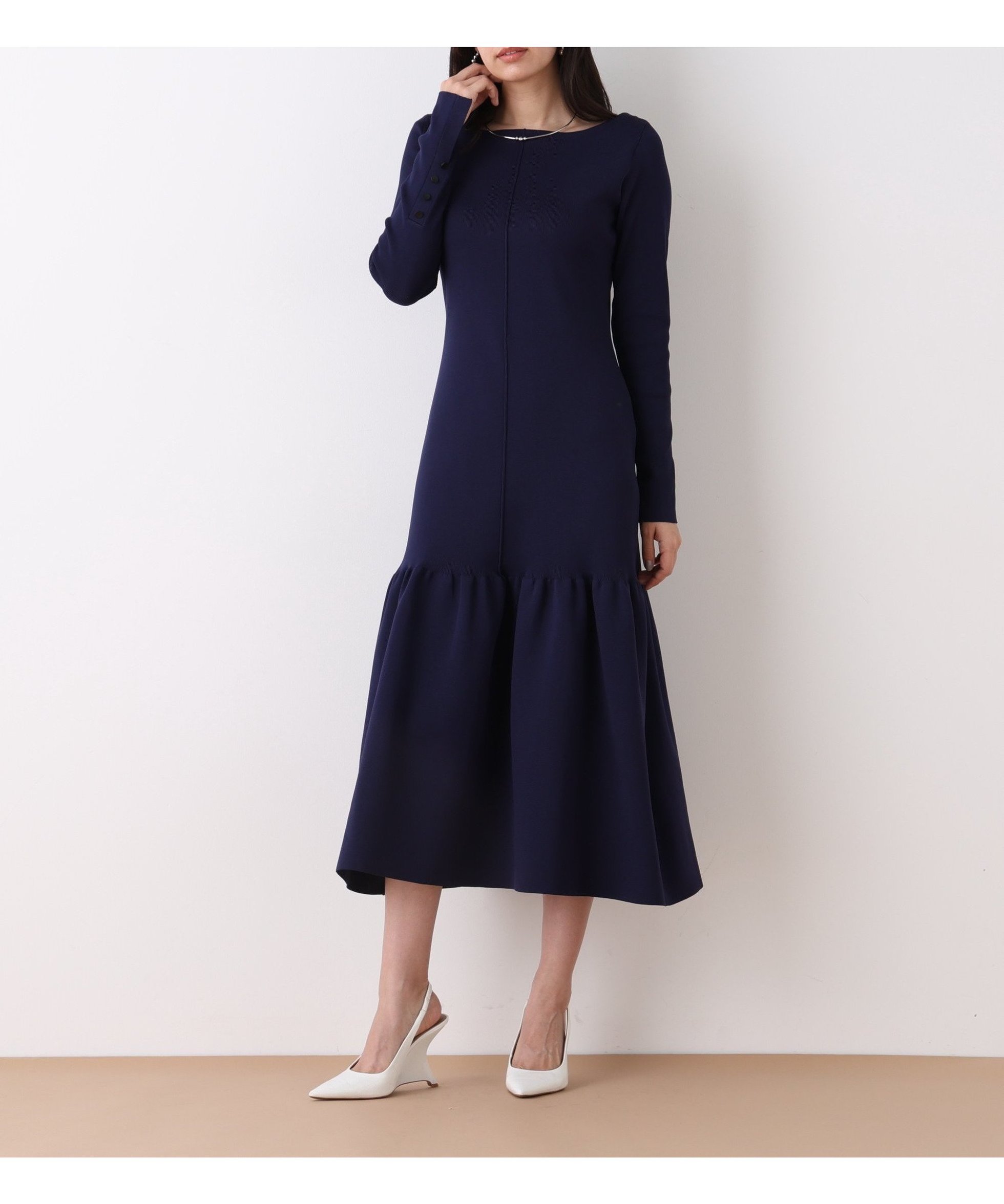 【ピンキーアンドダイアン/Pinky&Dianne】のボートネックマーメイドニットワンピース インテリア・キッズ・メンズ・レディースファッション・服の通販 founy(ファニー) 　ファッション　Fashion　レディースファッション　Fashion for Women　ワンピース　Dresses　ニットワンピース　Knit Dresses　クール　Cool, Chic　スタンダード　Standard, Basic　ストレッチ　Stretch, Stretchy Fabric　スポーティ　Sporty, Casual Athletic　スリット　Slit, Slit Detail　フレア　Flare, Flared　ブルゾン　Blouson, Bomber Jacket　羽織　Haori, Light Jacket　マーメイド　Mermaid, Fishtail Silhouette　エレガント 上品　Elegant　ネイビー|ID: prp329100004827439 ipo3291000000035128089