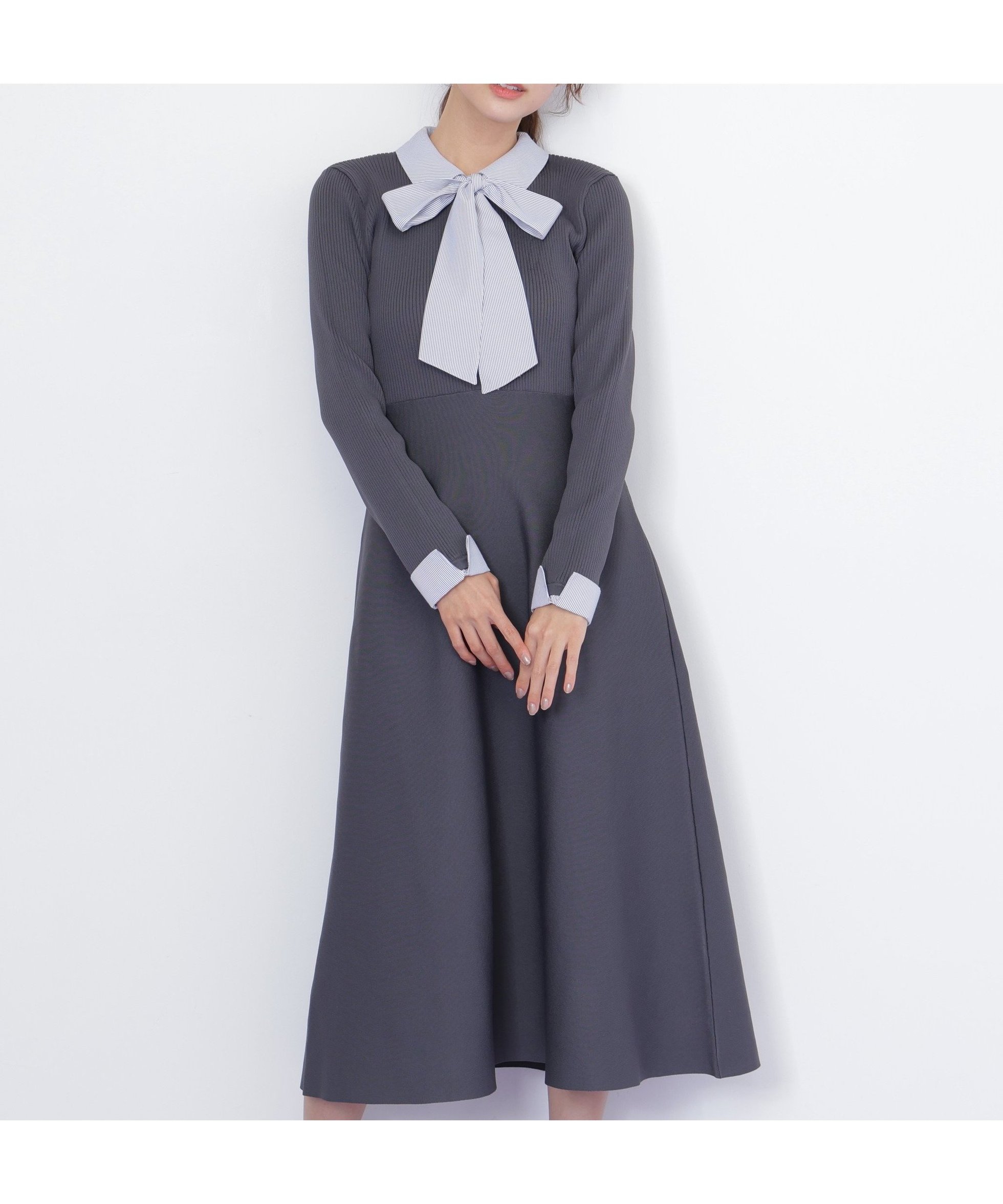 【ジルバイジルスチュアート/JILL by JILLSTUART】のシャツ襟ドッキングニットワンピース インテリア・キッズ・メンズ・レディースファッション・服の通販 founy(ファニー) 　ファッション　Fashion　レディースファッション　Fashion for Women　ワンピース　Dresses　ニットワンピース　Knit Dresses　おすすめ　Recommended / Our Picks　カフス　Cuff Design　ストライプ　Stripe, Striped Pattern　スマート　Smart, Elegant　ドッキング　Docking, Mixed Material　リボン　Ribbon, Bow　春　Spring　グレー1|ID: prp329100004827447 ipo3291000000035128128