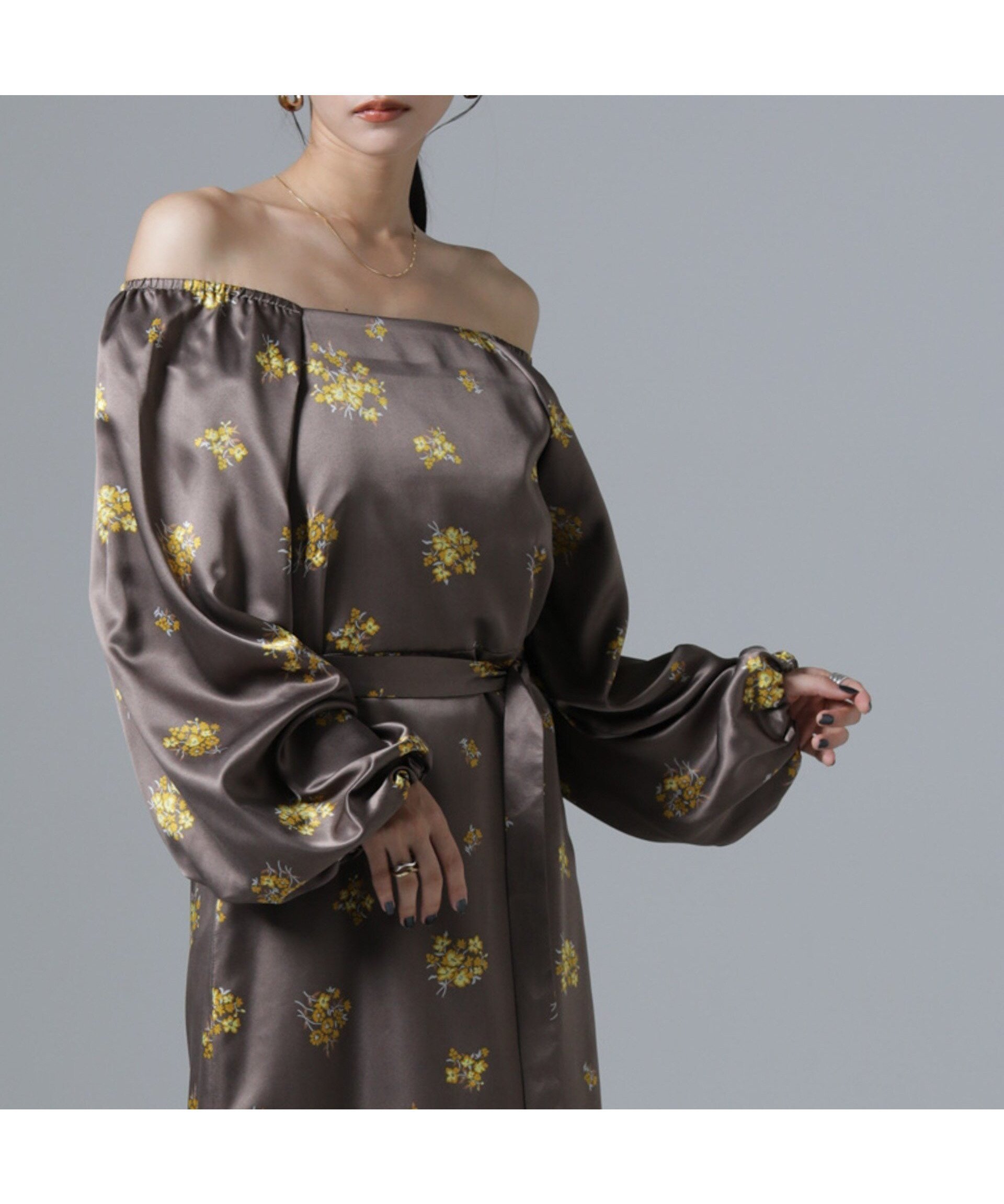 【ナノ ユニバース/nano universe】のオフショル2WAYフラワープリントワンピース 人気、トレンドファッション・服の通販 founy(ファニー) 　ファッション　Fashion　レディースファッション　Fashion for Women　ワンピース　Dresses　インナー　Innerwear　ウォッシャブル　Machine Washable　カーディガン　Cardigan, Knitwear　サテン　Satin, Glossy Fabric　スクエア　Square, Square Shape　スニーカー　Sneakers, Trainers　タートルネック　Turtleneck, High Neck　フィット　Fit, Slim Fit　フェミニン　Feminine, Girly　フラワー　Flower, Floral　プリント　Print, Printed Pattern　ロング　Long, Long-Length　A/W・秋冬　Autumn/Winter　アウトレット　Outlet / Clearance　おすすめ　Recommended / Our Picks　2024年　2024　エレガント 上品　Elegant　2024-2025秋冬・A/W　Autumn/Winter 2024–25 AW24–25　 other-1|ID: prp329100004827504 ipo3291000000035128780