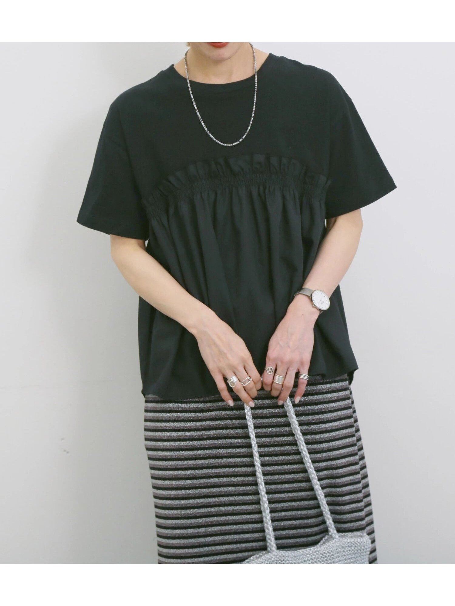 【サマンサモスモス/Samansa Mos2】のアソートドッキングプルオーバー インテリア・キッズ・メンズ・レディースファッション・服の通販 founy(ファニー) 　ファッション　Fashion　レディースファッション　Fashion for Women　トップス・カットソー　Cut & Sew Tops　カジュアルプルオーバー・ニットトップス　Pullovers & Knit Tops / Casual Pullovers　ギャザー　Gathered, Ruffled　ドッキング　Docking, Mixed Material　ボトム　Bottoms, Lower Wear　定番　Standard, Basic Item　ブラック|ID: prp329100004827600 ipo3291000000035129863