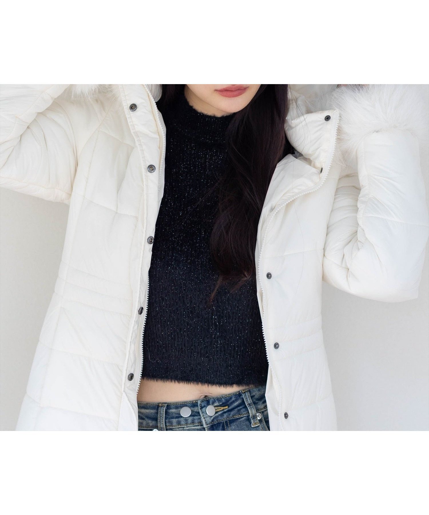 【クリア/clear】のベルト付きミドル丈中綿ダウン 今すぐ着たいダウン ≪AW新作≫ インテリア・キッズ・メンズ・レディースファッション・服の通販 founy(ファニー) 　ファッション　Fashion　レディースファッション　Fashion for Women　ベルト&ウエストマーク　Belts & Waist Accessories　エレガント 上品　Elegant　ダウン　Down, Puffer　デニム　Denim, Jeans Material　フェイクファー　Faux Fur, Imitation Fur　防寒　Cold Protection, Winter-Ready　ミドル　Middle Length, Mid Height　ワイド　Wide, Wide Fit　冬　Winter / This Winter　ビジネス 仕事 通勤　Business / Work / Commuting　IV|ID: prp329100004827615 ipo3291000000035130106