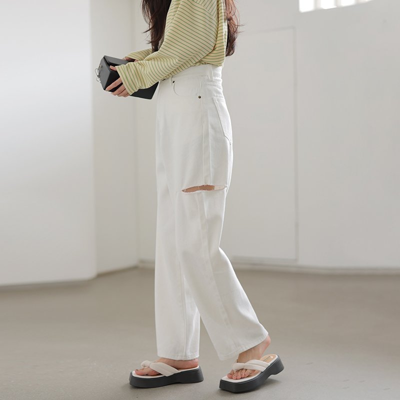 【ココモモ/COCOMOMO】のデニムパンツ サイドカットパンツ ダメージデニム ジーンズ レディース インテリア・キッズ・メンズ・レディースファッション・服の通販 founy(ファニー) 　ファッション　Fashion　レディースファッション　Fashion for Women　パンツ　Pants & Trousers　デニムパンツ・ジーンズ・美脚デニム　Denim Jeans & Pants　ヴィンテージ　Vintage Style　春　Spring　洗える　Machine Washable　秋　Autumn　カッティング　Cutting Detail　ジーンズ　Jeans, Denim Pants　ストレート　Straight, Straight Cut　スリット　Slit, Slit Detail　ダメージ　Distressed, Destroyed　デニム　Denim, Jeans Material　ボトム　Bottoms, Lower Wear　無地　Plain, Solid Color　ルーズ　Loose, Oversized　ロング　Long, Long-Length　ワイド　Wide, Wide Fit　冬　Winter / This Winter　A/W・秋冬　Autumn/Winter　S/S・春夏　SS, Spring/Summer, Warm Season　夏　Summer　旅行　Travel　ホワイト|ID: prp329100004827792 ipo3291000000035132235