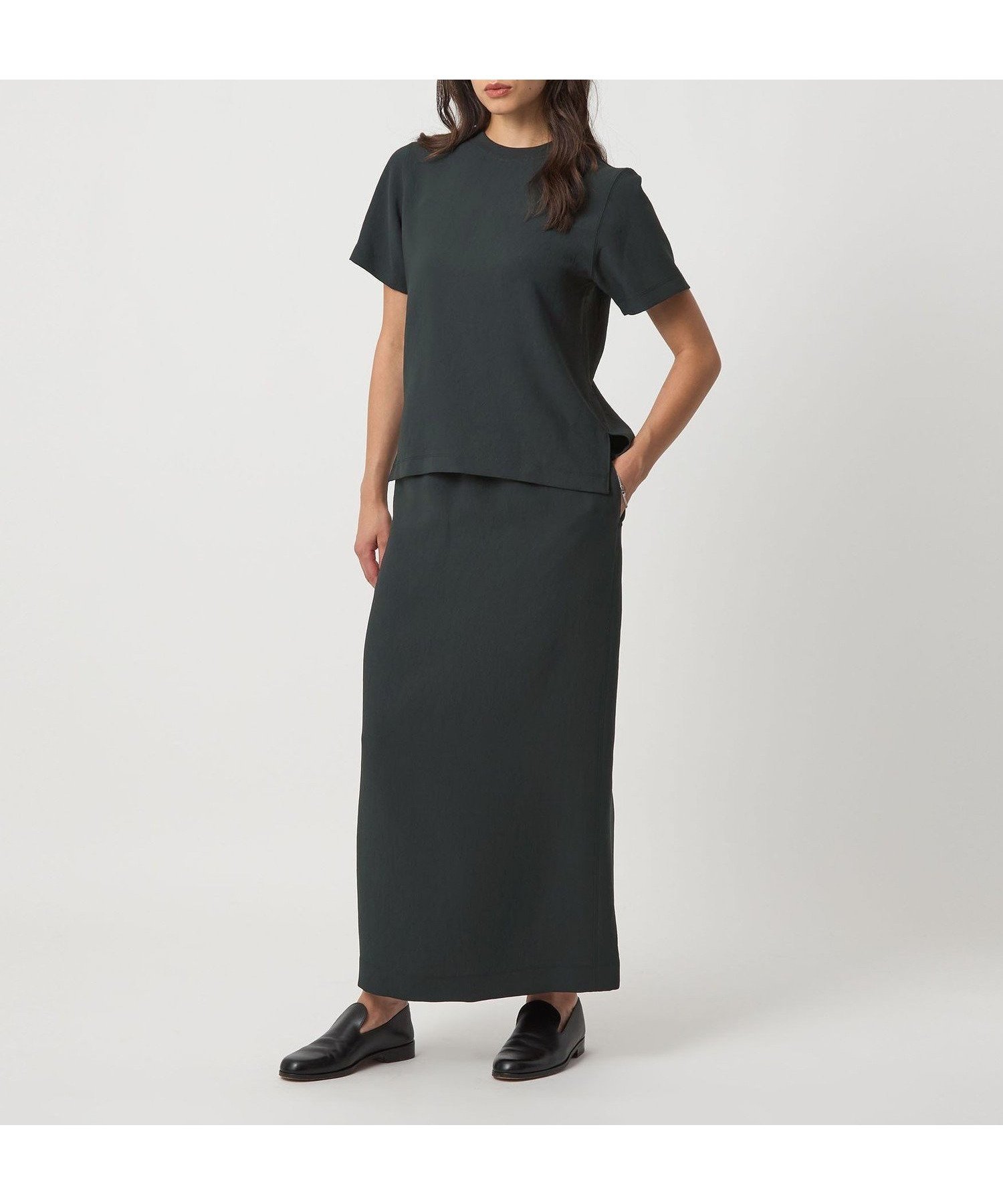 【ユナイテッドアローズ/UNITED ARROWS】のD.O UNITED ARROWS BY DAISUKE OBANA for WOMEN I SKIRT/スカート インテリア・キッズ・メンズ・レディースファッション・服の通販 founy(ファニー) 　ファッション　Fashion　レディースファッション　Fashion for Women　スカート　Skirts　エレガント 上品　Elegant　カットソー　Cut and Sewn Top　ギャザー　Gathered, Ruffled　コレクション　Collection, Seasonal Line　スリット　Slit, Slit Detail　スリーブ　Sleeve, Long Sleeve / Short Sleeve　セットアップ　Set-Up, Coordinated Outfit　センター　Center, Center Line　ドローコード　Drawcord, Drawstring Cord　定番　Standard, Basic Item　フィット　Fit, Slim Fit　フラット　Flat, Flat Shoes　ルーズ　Loose, Oversized　ロング　Long, Long-Length　おすすめ　Recommended / Our Picks　DK.GREEN|ID: prp329100004827809 ipo3291000000035132499