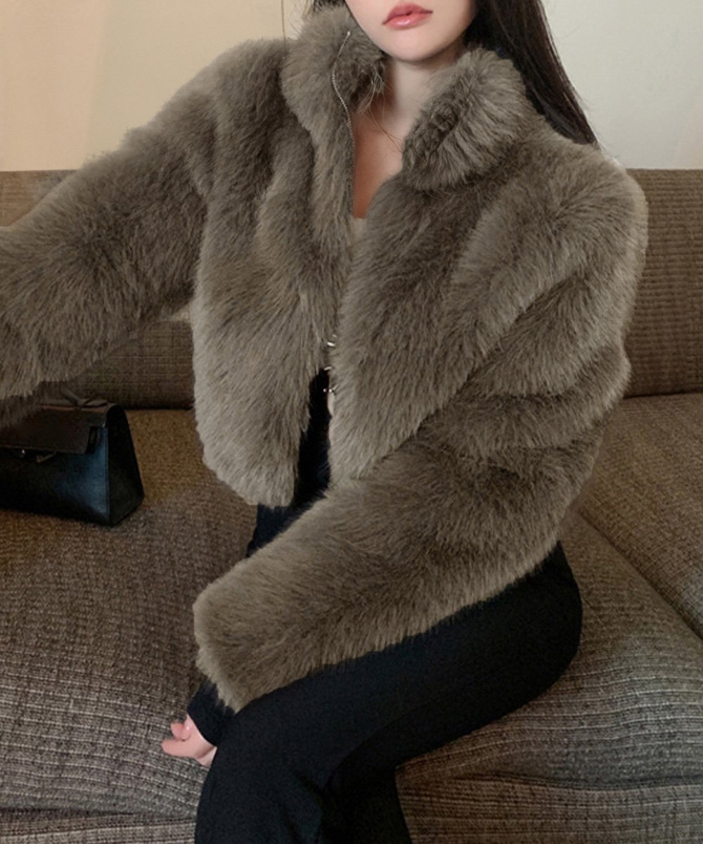 【ミニミニストア/miniministore】のファージャケット ふわふわファーボレロ冬 インテリア・キッズ・メンズ・レディースファッション・服の通販 founy(ファニー) 　ファッション　Fashion　レディースファッション　Fashion for Women　アウター　Coat / Outerwear Collection　レディースジャケット・軽アウター　Jackets　ボレロ・ショート丈ジャケット / ドレス羽織りに　Boleros & Short Jackets　おすすめ　Recommended / Our Picks　クロップド　Cropped, Short Length　ショート　Short, Short Length　ジャケット　Jacket, Outerwear　スタンド　Stand Collar, Upright Stand　フェイクファー　Faux Fur, Imitation Fur　ブルゾン　Blouson, Bomber Jacket　ボレロ　Bolero, Short Cardigan　ミニスカート　Mini Skirt, Short Skirt　リュクス　Luxury, Elegant, High-End, Chic　人気　Popular, Best Seller　冬　Winter / This Winter　A/W・秋冬　Autumn/Winter　羽織　Haori, Light Jacket　ブラウン|ID: prp329100004827832 ipo3291000000035132810