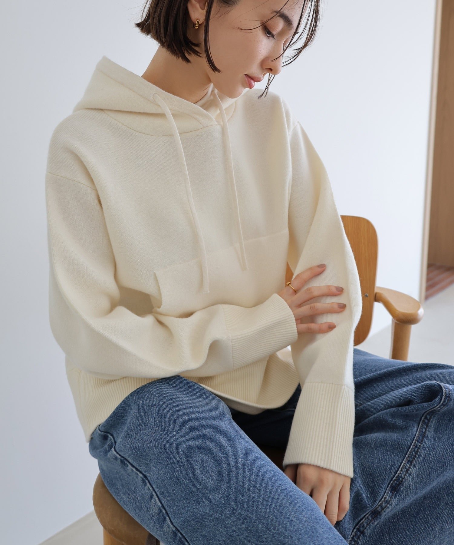 【アンドミー/andme】のフーディ ニット パーカー 長袖 トップス evernavy エバーネイビー 人気、トレンドファッション・服の通販 founy(ファニー) 　ファッション　Fashion　レディースファッション　Fashion for Women　トップス・カットソー　Cut & Sew Tops　ニット　Knit Tops & Sweaters　レディースパーカー・カジュアルフーディー　Casual Hoodies & Sweatshirts　シンプル　Simple, Minimal　ストレッチ　Stretch, Stretchy Fabric　定番　Standard, Basic Item　長袖　Long Sleeve, Full Sleeve　パーカー　Hoodie, Parka　ボックス　Boxy, Box Shape　ポケット　Pocket, Pocket Detail　おすすめ　Recommended / Our Picks　エレガント 上品　Elegant　 other-1|ID: prp329100004828002 ipo3291000000035135201