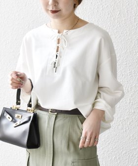 【シップス フォー ウィメン/SHIPS】のSHIPS any 洗濯機可能 インレイ レースアップ ロングスリーブ プルオーバー 人気、トレンドファッション・服の通販 founy(ファニー) ファッション Fashion レディースファッション Fashion for Women トップス・カットソー Cut & Sew Tops カジュアルプルオーバー・ニットトップス Pullovers & Knit Tops / Casual Pullovers 洗える Machine Washable カーゴパンツ Cargo Pants, Utility Pants 今季 This Season, Current Season スリーブ Sleeve, Long Sleeve / Short Sleeve デニム Denim, Jeans Material 定番 Standard, Basic Item フィット Fit, Slim Fit フェミニン Feminine, Girly フロント Front, Front Design レース Lace, Lace Fabric ロング Long, Long-Length おすすめ Recommended / Our Picks 2025年 2025 2025-2026秋冬・A/W Autumn/Winter 2025–26 AW25–26 |ID:prp329100004828252