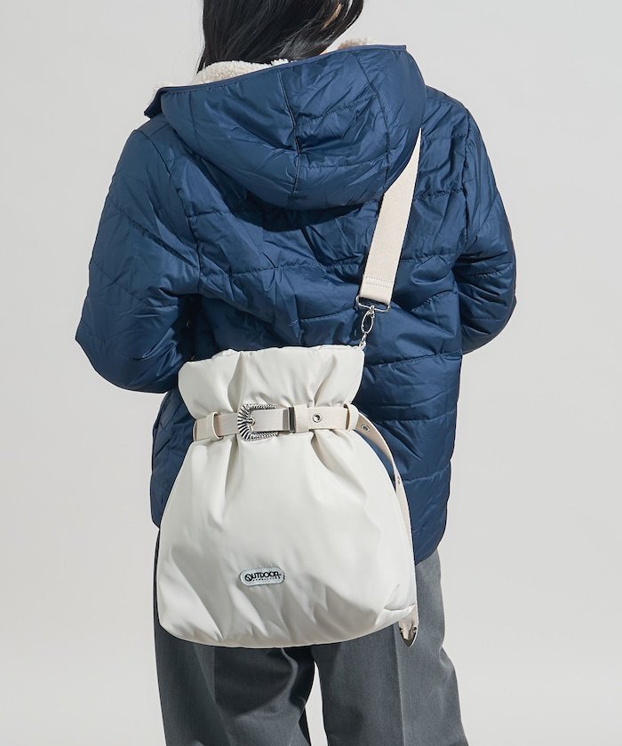 【フリークスストア/FREAK'S STORE】の別注 2WAY コンチョベルトバッグ【限定展開】/A4サイズトート 25AW 人気、トレンドファッション・服の通販 founy(ファニー) 　ファッション　Fashion　レディースファッション　Fashion for Women　バッグ　Bags　ベルト&ウエストマーク　Belts & Waist Accessories　2025年　2025　2025-2026秋冬・A/W　Autumn/Winter 2025–26 AW25–26　冬　Winter / This Winter　シルバー　Silver, Metallic Silver　シンプル　Simple, Minimal　スペシャル　Special, Limited Edition　ポケット　Pocket, Pocket Detail　別注　Limited Edition, Custom Order　A/W・秋冬　Autumn/Winter　 other-1|ID: prp329100004828259 ipo3291000000035138105