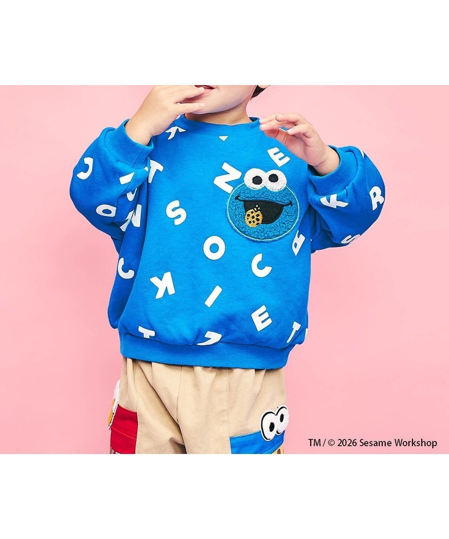 【エフオー オンラインストア/F.O.Online Store / KIDS】のセサミストリート 総柄ポケットトレーナー インテリア・キッズ・メンズ・レディースファッション・服の通販 founy(ファニー) 　ファッション　Fashion　キッズファッション　Fashion for Kids　インナー　Innerwear　キャラクター　Character, Licensed Characters　コレクション　Collection, Seasonal Line　トレーナー　Sweatshirt, Trainer　ベビー　Baby, Babywear　ポケット　Pocket, Pocket Detail　ブルー|ID: prp329100004828317 ipo3291000000035138758