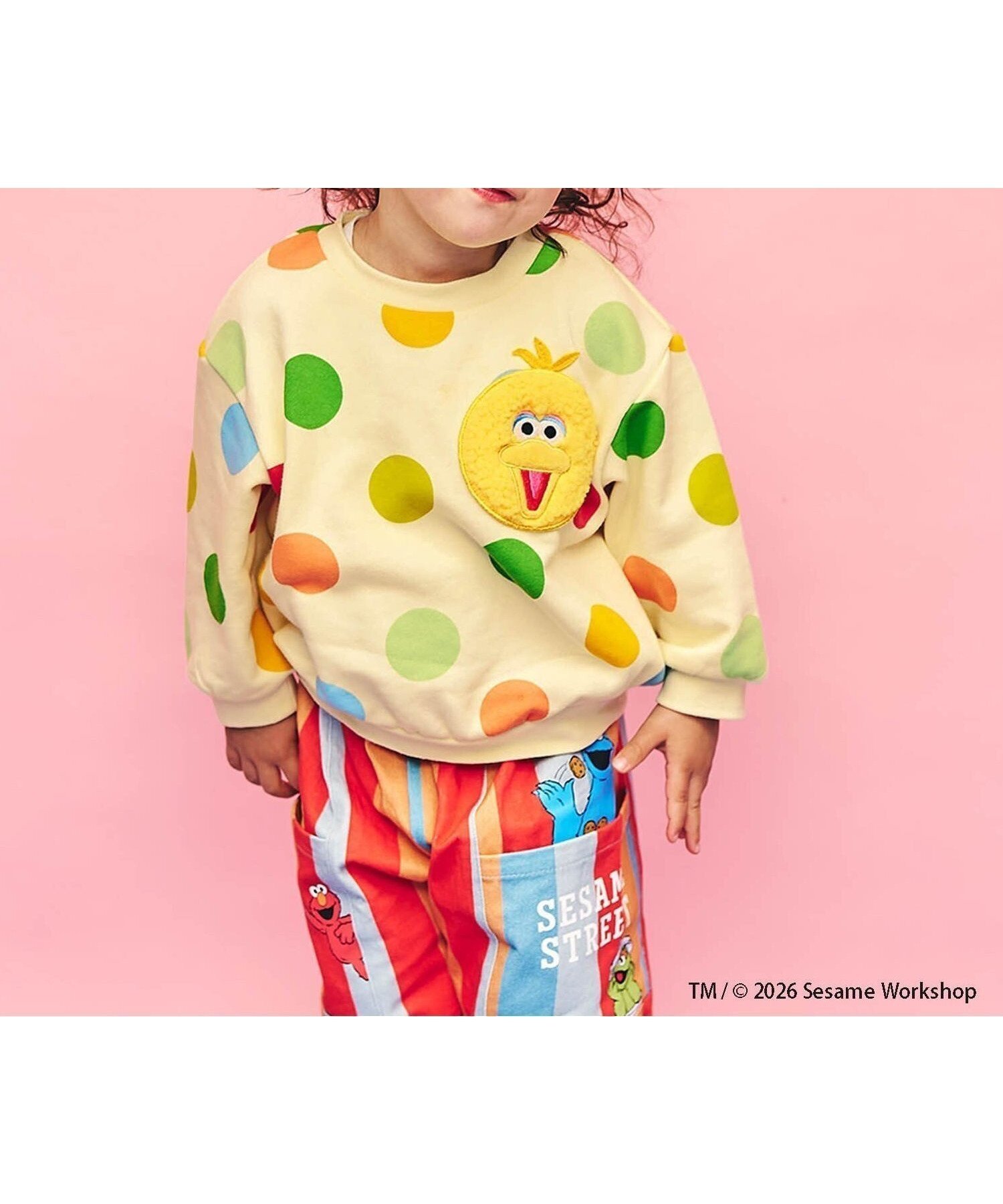 【エフオー オンラインストア/F.O.Online Store / KIDS】のセサミストリート 総柄ポケットトレーナー インテリア・キッズ・メンズ・レディースファッション・服の通販 founy(ファニー) 　ファッション　Fashion　キッズファッション　Fashion for Kids　インナー　Innerwear　キャラクター　Character, Licensed Characters　コレクション　Collection, Seasonal Line　トレーナー　Sweatshirt, Trainer　ベビー　Baby, Babywear　ポケット　Pocket, Pocket Detail　クリーム|ID: prp329100004828317 ipo3291000000035138759