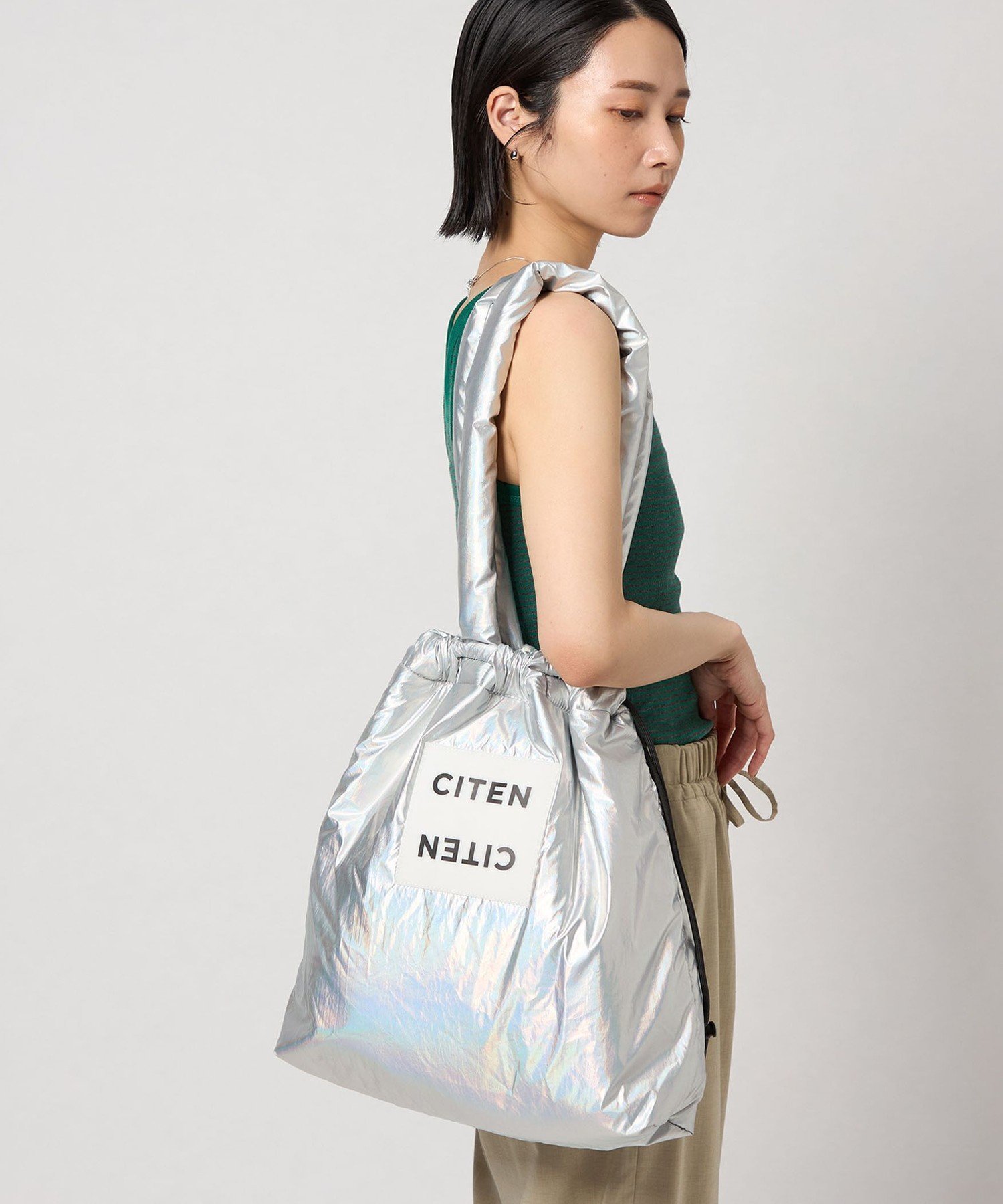 【シテン/CITEN】のCITEN CITENパファーキンチャクトート インテリア・キッズ・メンズ・レディースファッション・服の通販 founy(ファニー) 　ファッション　Fashion　レディースファッション　Fashion for Women　バッグ　Bags　巾着　Drawstring Bag, Kinchaku　フィット　Fit, Slim Fit　フォルム　Silhouette, Form　ポケット　Pocket, Pocket Detail　A/W・秋冬　Autumn/Winter　ビジネス 仕事 通勤　Business / Work / Commuting　SILVER|ID: prp329100004828362 ipo3291000000035139243