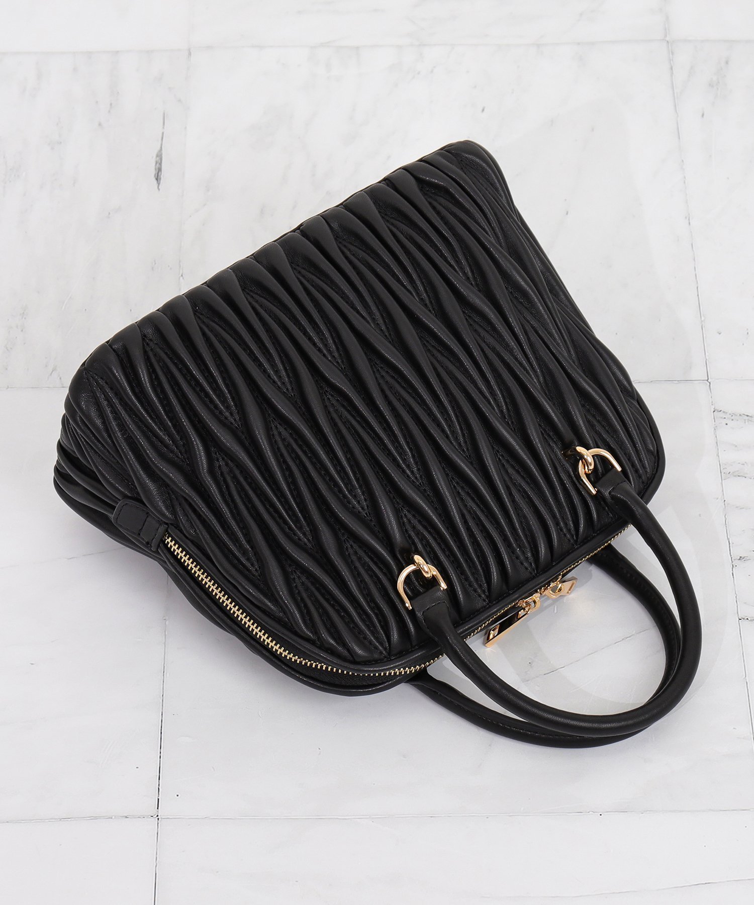 【アルテミス バイ ダイアナ/artemis by DIANA】のストラップ付属2WAYキルティングブガッティバッグ 人気、トレンドファッション・服の通販 founy(ファニー) ファッション Fashion レディースファッション Fashion for Women バッグ Bags アクセサリー Fashion Accessories キルティング Quilted, Quilting スタンダード Standard, Basic ダブル Double, Double-Breasted パール Pearl, Pearl Accent フレア Flare, Flared ポケット Pocket, Pocket Detail ラグジュアリー Luxury, Elegant ラップ Wrap, Wrap Design 再入荷 Restock / Back in Stock エレガント 上品 Elegant other-1|ID: prp329100004828407 ipo3291000000035139751