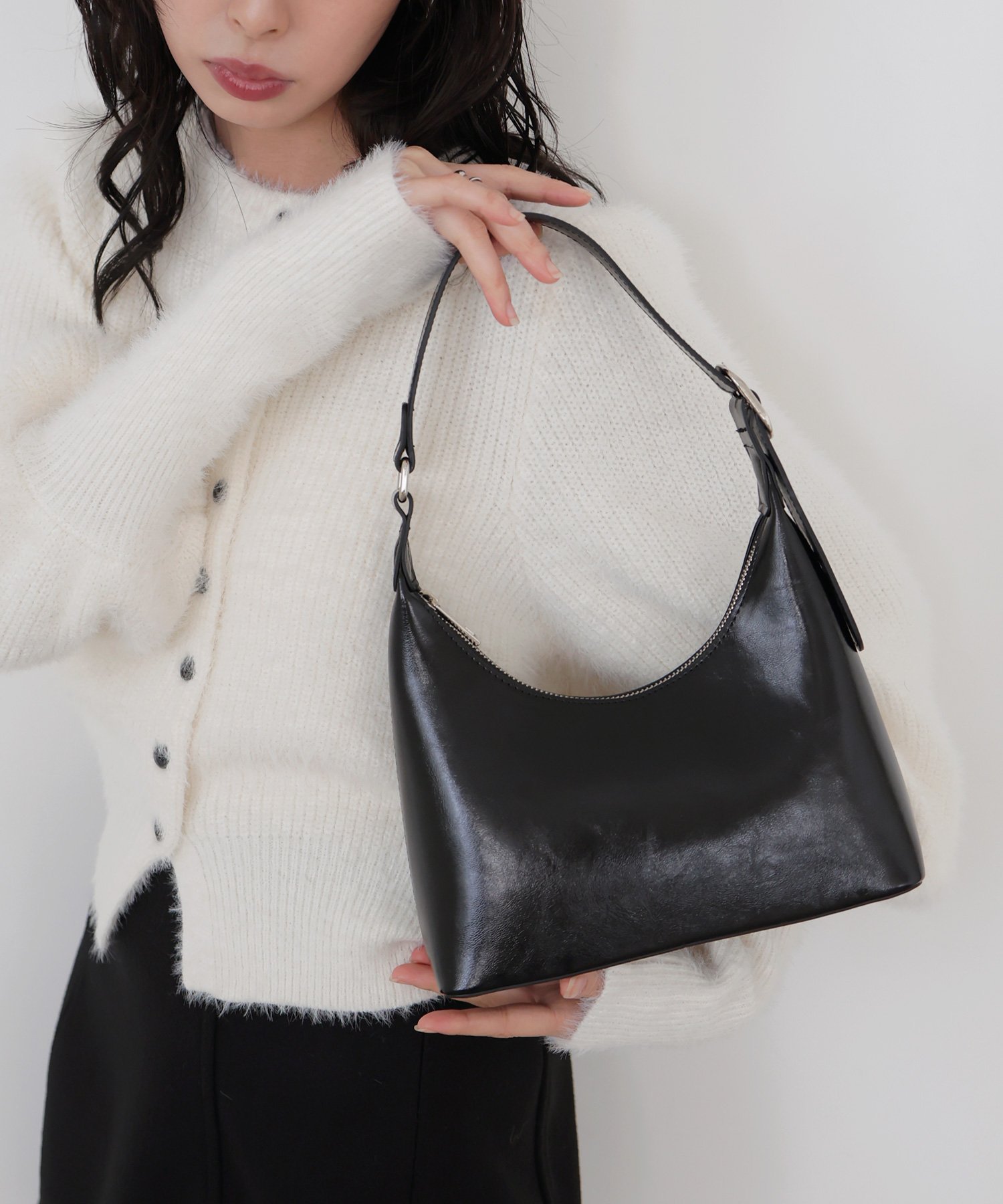 【リアン/Lian】のラウンドミニホーボーバッグ 人気、トレンドファッション・服の通販 founy(ファニー) 　ファッション　Fashion　レディースファッション　Fashion for Women　バッグ　Bags　 other-1|ID: prp329100004828433 ipo3291000000035139916