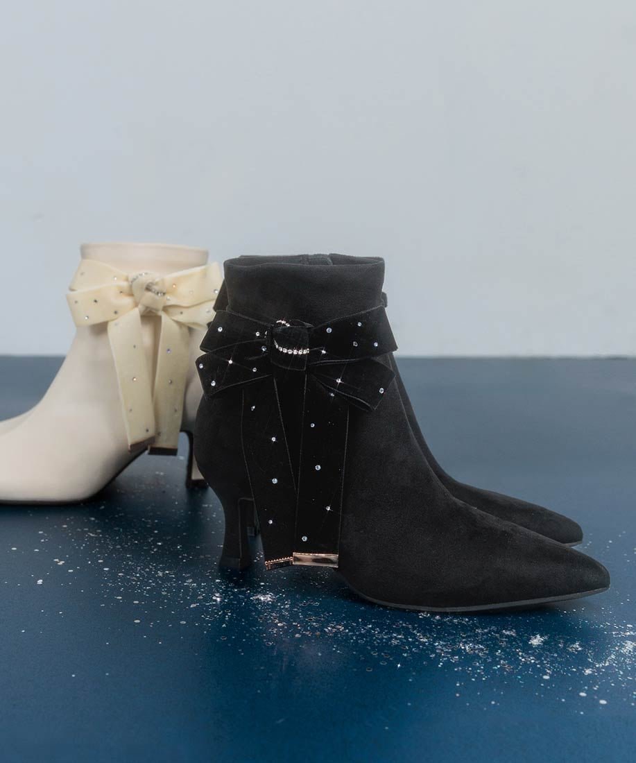 【ランダ/RANDA】の【Holiday Collection】2WAYビジューベロアリボンショートブーツ 人気、トレンドファッション・服の通販 founy(ファニー) 　ファッション　Fashion　レディースファッション　Fashion for Women　クッション　Cushion, Throw Pillow　ショート　Short, Short Length　ストレッチ　Stretch, Stretchy Fabric　タイツ　Tights, Legwear　ビジュー　Bijou, Jewel-like Accent　フィット　Fit, Slim Fit　ベロア　Velour, Soft Velvet　リボン　Ribbon, Bow　ループ　Loop, Loop Knit　冬　Winter / This Winter　 other-1|ID: prp329100004828452 ipo3291000000035140046