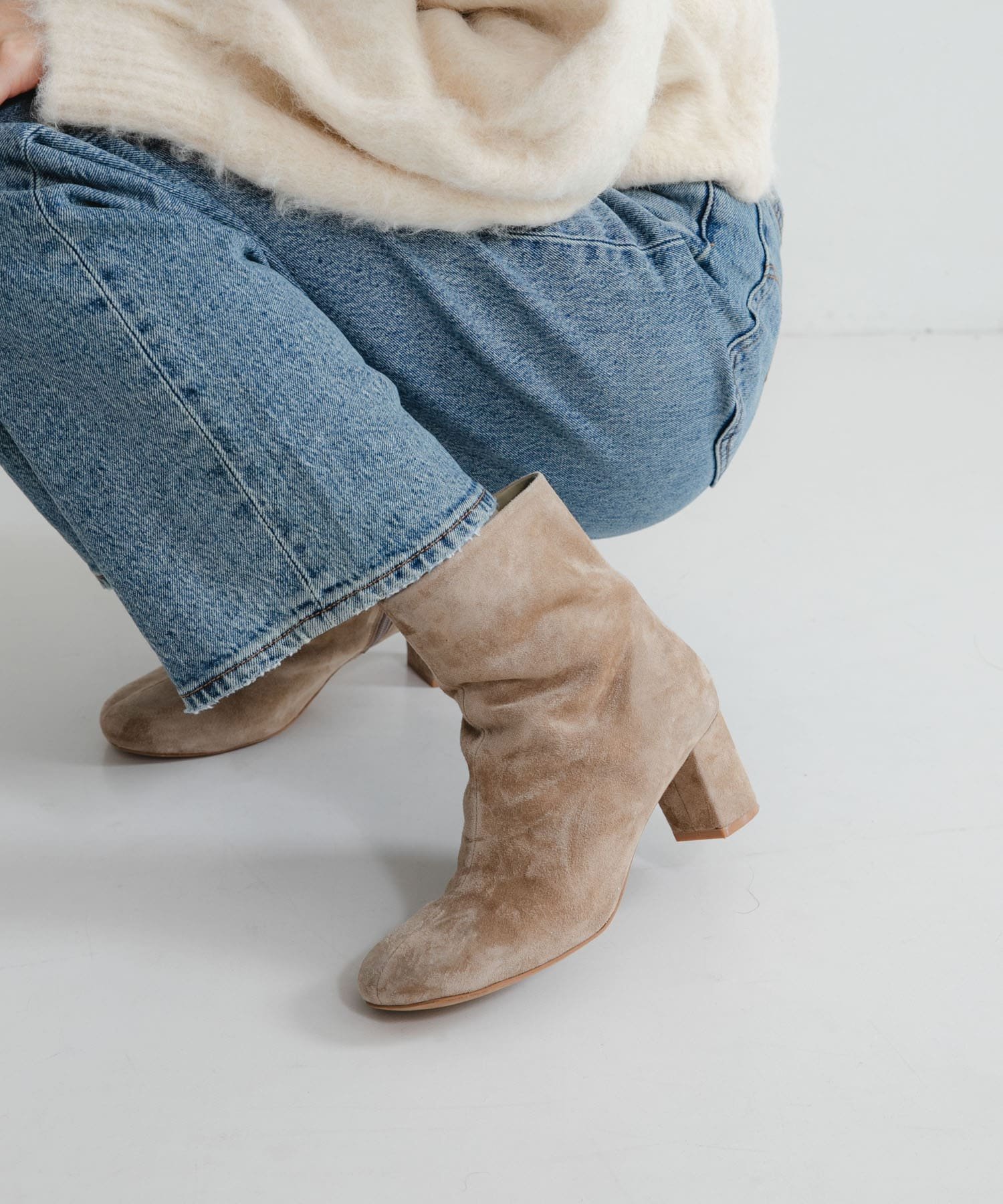 【アーバンリサーチ/URBAN RESEARCH】のオブリークトゥスエードブーツ インテリア・キッズ・メンズ・レディースファッション・服の通販 founy(ファニー) ファッション Fashion レディースファッション Fashion for Women 2025年 2025 2025-2026秋冬・A/W Autumn/Winter 2025–26 AW25–26 冬 Winter / This Winter ショート Short, Short Length トレンド Trend, Trending Now エレガント 上品 Elegant A/W・秋冬 Autumn/Winter ベージュ|ID: prp329100004828467 ipo3291000000035140181