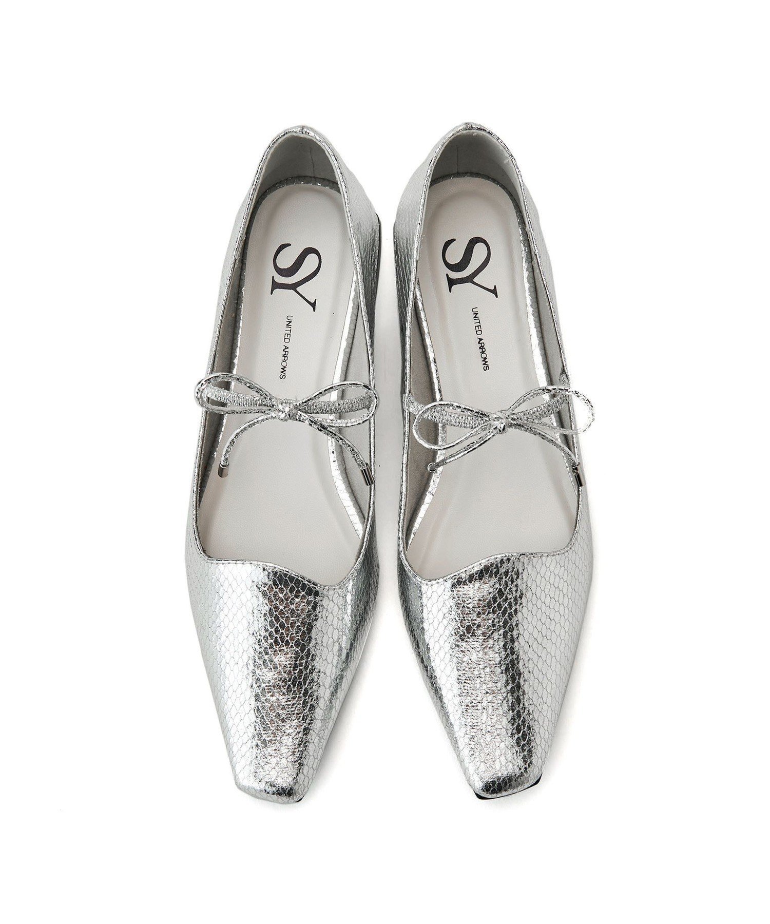 【オデット エ オディール/Odette e Odile】のSY ウェーブカットリボン フラット25●↑ インテリア・キッズ・メンズ・レディースファッション・服の通販 founy(ファニー) 　ファッション　Fashion　レディースファッション　Fashion for Women　エナメル　Patent Leather　シューズ　Shoes, Footwear　シルバー　Silver, Metallic Silver　スラックス　Slacks, Dress Pants　ソックス　Socks, Hosiery　フェミニン　Feminine, Girly　フラット　Flat, Flat Shoes　メタル　Metal, Metal Parts　リアル　Real, Realistic　リボン　Ribbon, Bow　ロング　Long, Long-Length　おすすめ　Recommended / Our Picks　SILVER|ID: prp329100004828498 ipo3291000000035140493