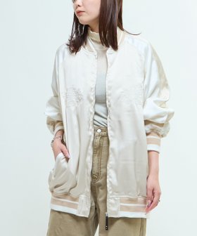 【コンバーストウキョウ/CONVERSE TOKYO】のSATIN OVERSIZE SOUVENIR JACKET 人気、トレンドファッション・服の通販 founy(ファニー) ファッション Fashion レディースファッション Fashion for Women アウター Coat / Outerwear Collection レディースジャケット・軽アウター Jackets カーゴパンツ Cargo Pants, Utility Pants サテン Satin, Glossy Fabric スウェット / スエット Sweatshirt, Sweatwear スラックス Slacks, Dress Pants デニム Denim, Jeans Material トレンド Trend, Trending Now 定番 Standard, Basic Item フレア Flare, Flared ルーズ Loose, Oversized ロング Long, Long-Length ワイド Wide, Wide Fit A/W・秋冬 Autumn/Winter エレガント 上品 Elegant |ID:prp329100004828584