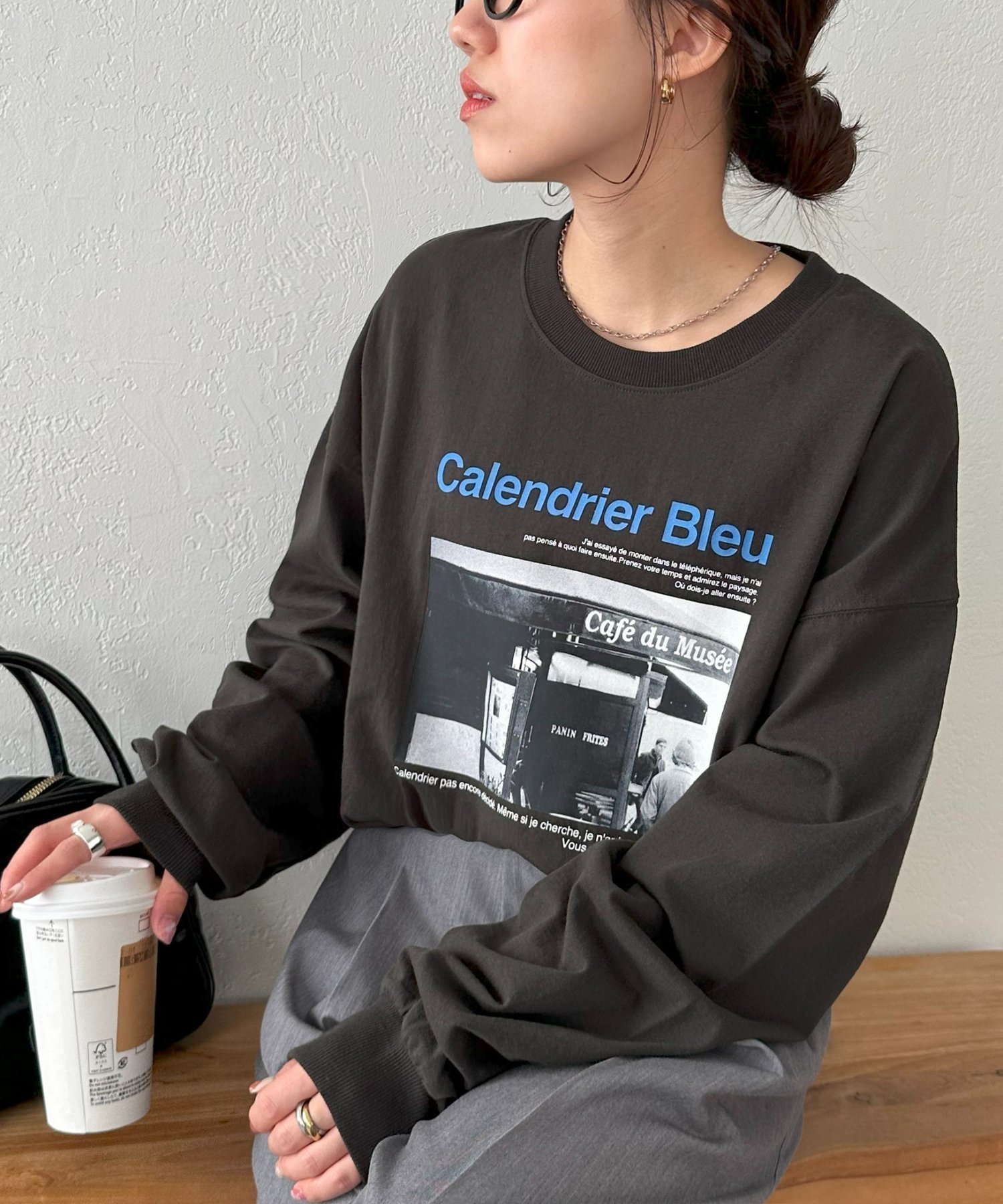 【ディスコート/Discoat】の【WEB限定】アソートフォトグラフッィクオーバーロングTシャツ インテリア・キッズ・メンズ・レディースファッション・服の通販 founy(ファニー) 　ファッション　Fashion　レディースファッション　Fashion for Women　トップス・カットソー　Cut & Sew Tops　シャツ・ブラウス・オフィスカジュアル　Elegant Blouses & Button-Ups　ロングTシャツ・Tシャツ　Longline T-Shirts & Tees　チャコールグレー|ID: prp329100004828592 ipo3291000000035141461