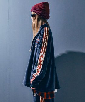 【アールエヌエー/RNA】のJ2164 ベロアトラックジャケット 人気、トレンドファッション・服の通販 founy(ファニー) ファッション Fashion レディースファッション Fashion for Women アウター Coat / Outerwear Collection レディースジャケット・軽アウター Jackets クール Cool, Chic シンプル Simple, Minimal ジャケット Jacket, Outerwear スタンド Stand Collar, Upright Stand セットアップ Set-Up, Coordinated Outfit トリプル Triple, Three Layers フロント Front, Front Design メンズ Men's, Menswear ルーズ Loose, Oversized |ID:prp329100004828595