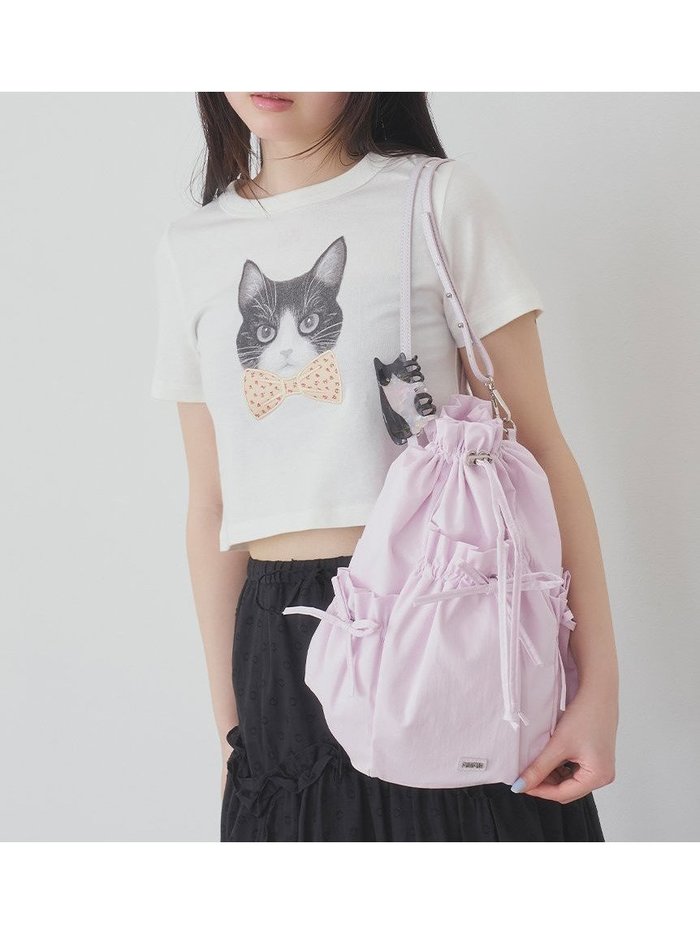 【ファーファー/FURFUR】の【上國料萌衣コラボ】HanaプリントTシャツ(UNISEX) インテリア・キッズ・メンズ・レディースファッション・服の通販 founy(ファニー) https://founy.com/ 雑誌掲載アイテム Magazine Picks & Fashion Features ファッション雑誌 Fashion Magazines スウィート Sweet ファッション Fashion レディースファッション Fashion for Women トップス・カットソー Cut & Sew Tops シャツ・ブラウス・オフィスカジュアル Elegant Blouses & Button-Ups ロングTシャツ・Tシャツ Longline T-Shirts & Tees 6月号 June Issue, Jun. Edition ユニセックス Unisex, Genderless コラボ Collaboration, Collab コンパクト Compact, Small Size スマート Smart, Elegant フロント Front, Front Design プリント Print, Printed Pattern 猫 Cat, Kitty 雑誌 Magazine, Fashion Magazine |ID: prp329100004828596 ipo3291000000035141476