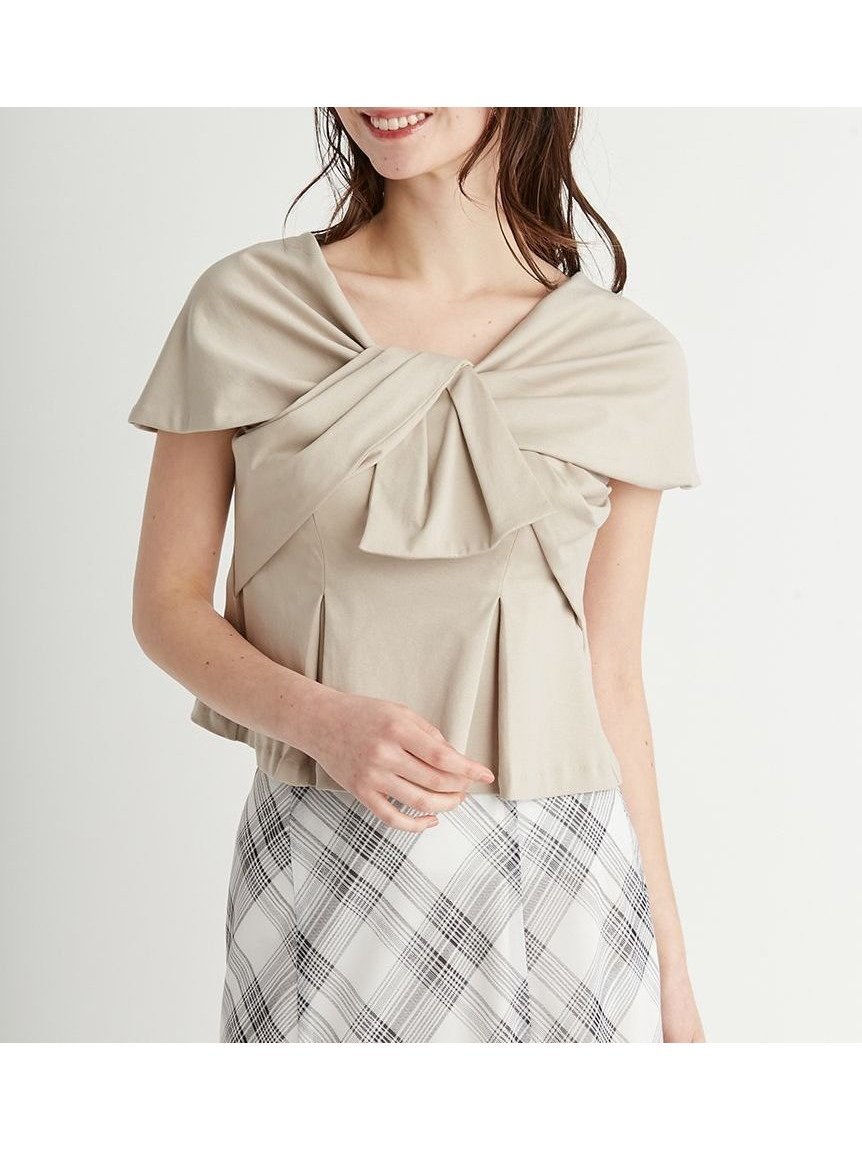 【セルフォード/CELFORD】のリボンモチーフカットソー インテリア・キッズ・メンズ・レディースファッション・服の通販 founy(ファニー) 　ファッション　Fashion　レディースファッション　Fashion for Women　トップス・カットソー　Cut & Sew Tops　カットソー・ベーシックTシャツ　Cut-and-Sewn Tops / Stretch Tees & Basics　エレガント 上品　Elegant　カットソー　Cut and Sewn Top　スマート　Smart, Elegant　デコルテ　Décolleté, Neckline　ペプラム　Peplum, Flared Hem　モチーフ　Motif, Design Theme　リボン　Ribbon, Bow　今季　This Season, Current Season　BEG[037]|ID: prp329100004828600 ipo3291000000035141511