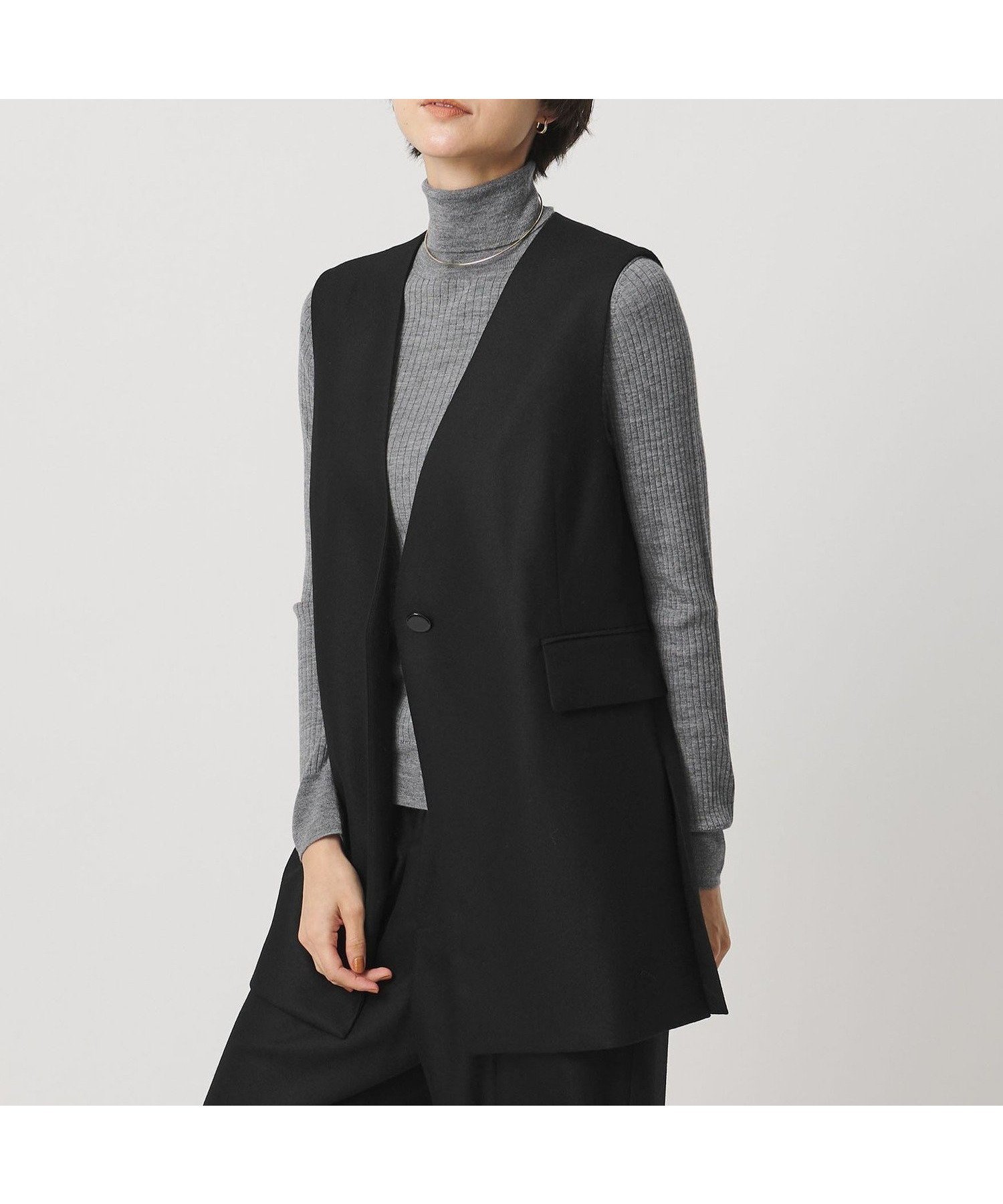 【ユナイテッドアローズ/UNITED ARROWS】のVネック ノーカラー テーラード ベスト インテリア・キッズ・メンズ・レディースファッション・服の通販 founy(ファニー) 　ファッション　Fashion　レディースファッション　Fashion for Women　アウター　Coat / Outerwear Collection　トップス・カットソー　Cut & Sew Tops　ベスト&ジレ / 重ね着スタイル　Vests & Gilets　Vネックトップス　V-Neck Tops / V-Cut Neckline Shirts　ストライプ　Stripe, Striped Pattern　スリット　Slit, Slit Detail　テーラード　Tailored, Tailored Fit　デニム　Denim, Jeans Material　なめらか　Smooth, Silky Texture　ベスト　Vest, Waistcoat　ポケット　Pocket, Pocket Detail　別注　Limited Edition, Custom Order　BLACK|ID: prp329100004828602 ipo3291000000035141534