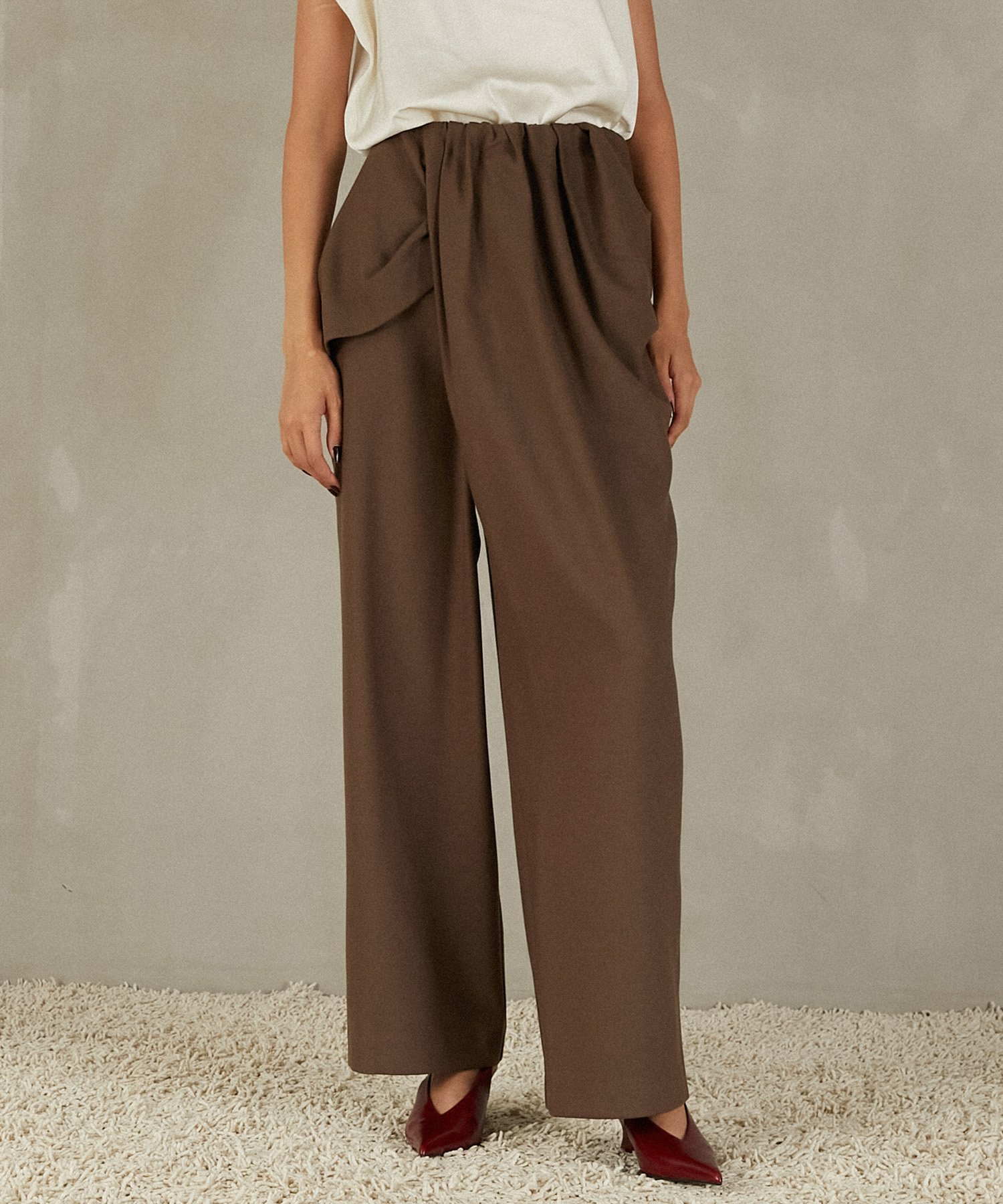 【プランク プロジェクト/PRANK PROJECT】のウエストドレープパンツ インテリア・キッズ・メンズ・レディースファッション・服の通販 founy(ファニー) 　ファッション　Fashion　レディースファッション　Fashion for Women　パンツ　Pants & Trousers　アシンメトリー　Asymmetrical Style　ギャザー　Gathered, Ruffled　スラックス　Slacks, Dress Pants　ドレープ　Drape, Draping Fabric　フィット　Fit, Slim Fit　マニッシュ　Mannish, Boyish　リラックス　Relax, Relaxed Fit　BRN|ID: prp329100004828609 ipo3291000000035141589