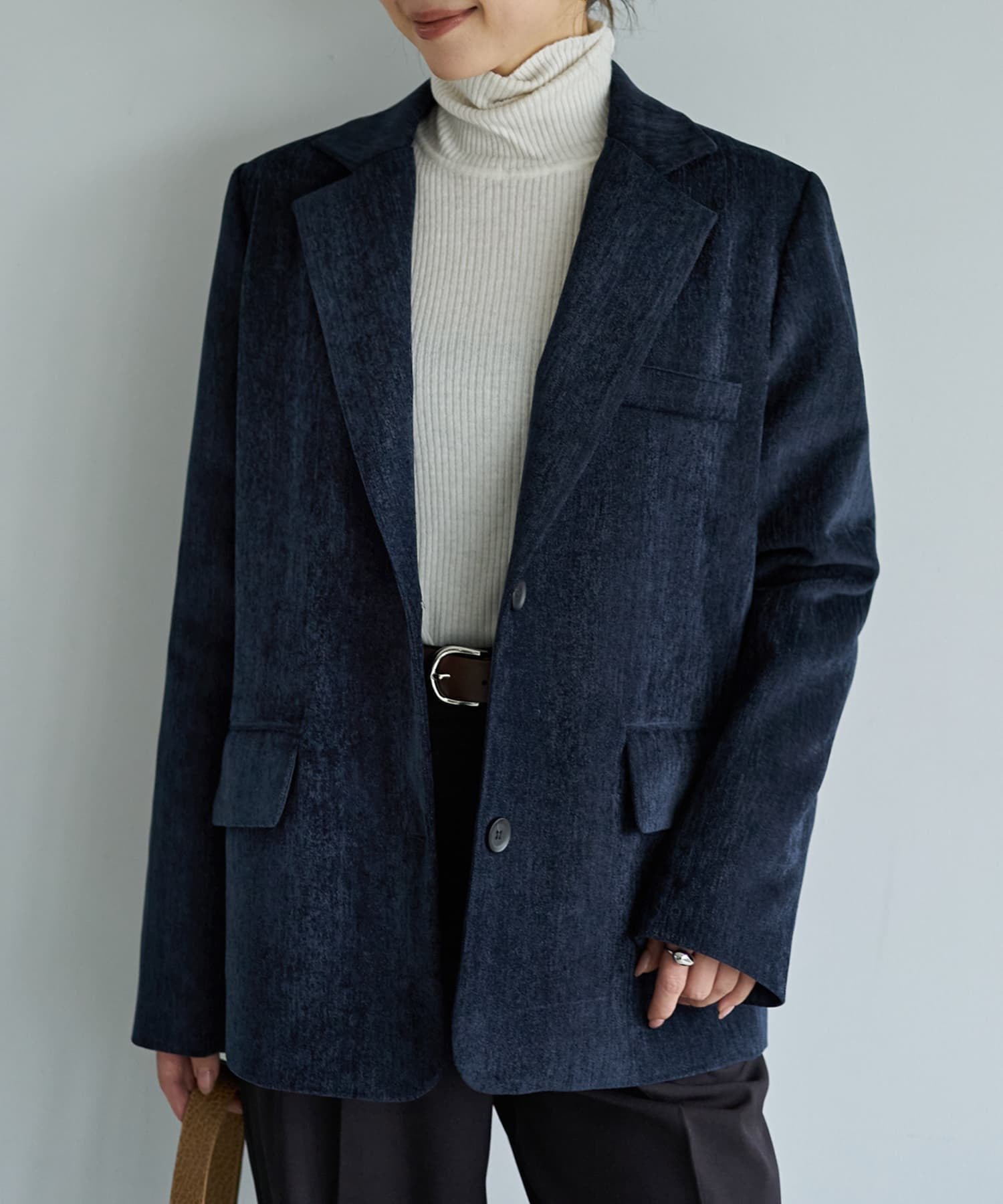 【スタイルデリ/STYLE DELI】のベルベット調テーラードジャケット インテリア・キッズ・メンズ・レディースファッション・服の通販 founy(ファニー) 　ファッション　Fashion　レディースファッション　Fashion for Women　アウター　Coat / Outerwear Collection　レディースジャケット・軽アウター　Jackets　テーラードジャケット / 通勤・きれいめスタイル　Tailored Jackets & Blazers　ジャケット　Jacket, Outerwear　ストレート　Straight, Straight Cut　スリット　Slit, Slit Detail　テーラード　Tailored, Tailored Fit　トレンチ　Trench, Trench Coat　定番　Standard, Basic Item　長袖　Long Sleeve, Full Sleeve　フロント　Front, Front Design　ブルゾン　Blouson, Bomber Jacket　ベルベット　Velvet, Velvety　ベロア　Velour, Soft Velvet　ポケット　Pocket, Pocket Detail　マフラー　Scarf, Muffler　ライダース　Riders　冬　Winter / This Winter　ネイビー|ID: prp329100004828650 ipo3291000000035142069