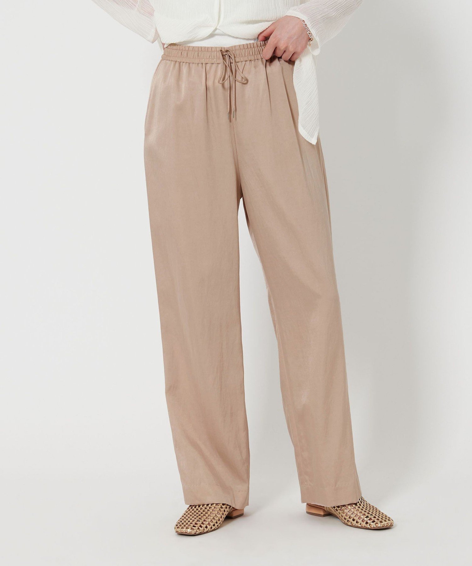 【ユナイテッドアローズ/UNITED ARROWS】のサテンドロースト ワイド パンツ 2 インテリア・キッズ・メンズ・レディースファッション・服の通販 founy(ファニー) ファッション Fashion レディースファッション Fashion for Women パンツ Pants & Trousers カットソー Cut and Sewn Top キュプラ Cupro, Eco Fabric コンパクト Compact, Small Size シンプル Simple, Minimal ジャケット Jacket, Outerwear スマート Smart, Elegant ドレープ Drape, Draping Fabric 定番 Standard, Basic Item ポケット Pocket, Pocket Detail ワイド Wide, Wide Fit アウトレット Outlet / Clearance エレガント 上品 Elegant BEIGE|ID: prp329100004828663 ipo3291000000035142184