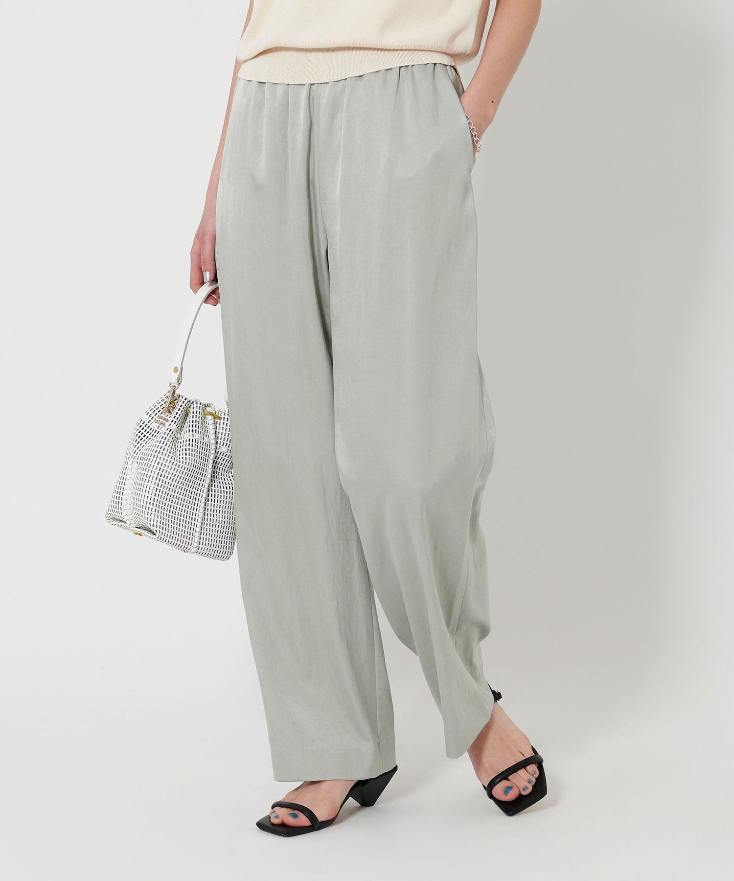 【ユナイテッドアローズ/UNITED ARROWS】のサテンドロースト ワイド パンツ 2 インテリア・キッズ・メンズ・レディースファッション・服の通販 founy(ファニー) ファッション Fashion レディースファッション Fashion for Women パンツ Pants & Trousers カットソー Cut and Sewn Top キュプラ Cupro, Eco Fabric コンパクト Compact, Small Size シンプル Simple, Minimal ジャケット Jacket, Outerwear スマート Smart, Elegant ドレープ Drape, Draping Fabric 定番 Standard, Basic Item ポケット Pocket, Pocket Detail ワイド Wide, Wide Fit アウトレット Outlet / Clearance エレガント 上品 Elegant LT.BLUE|ID: prp329100004828663 ipo3291000000035142185