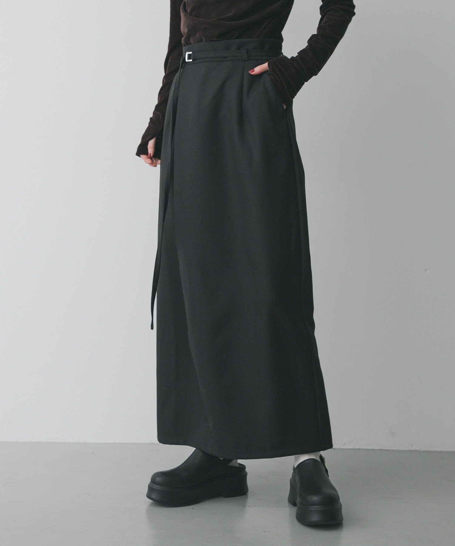 【センスオブプレイス/SENSE OF PLACE by URBAN RESEARCH】のベルトデザインペンシルスカート インテリア・キッズ・メンズ・レディースファッション・服の通販 founy(ファニー) 　ファッション　Fashion　レディースファッション　Fashion for Women　スカート　Skirts　ベルト&ウエストマーク　Belts & Waist Accessories　2025年　2025　2025-2026秋冬・A/W　Autumn/Winter 2025–26 AW25–26　冬　Winter / This Winter　シンプル　Simple, Minimal　ツイル　Twist, Twisted Detail　エレガント 上品　Elegant　A/W・秋冬　Autumn/Winter　ブラック|ID: prp329100004828741 ipo3291000000035143154