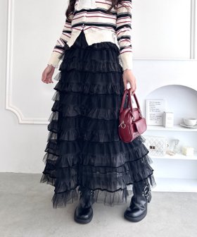 【アウトフィッター ラボ/Outfitter lab】のベロアトリムティアードスカート 人気、トレンドファッション・服の通販 founy(ファニー) ファッション Fashion レディースファッション Fashion for Women スカート Skirts ティアードスカート Tiered Skirts ウェーブ Wavy Pattern オーガンジー Organza Fabric カーディガン Cardigan, Knitwear ガーリー Girly, Feminine Style シンプル Simple, Minimal スウェット / スエット Sweatshirt, Sweatwear スポーツ Sports, Activewear チュール Tulip, Tulip Motif バランス Balance, Style Balance バレエ Ballet, Ballet Style パーカー Hoodie, Parka ビスチェ Bustier, Corset Top フレア Flare, Flared ベロア Velour, Soft Velvet ボトム Bottoms, Lower Wear ロング Long, Long-Length 冬 Winter / This Winter A/W・秋冬 Autumn/Winter |ID:prp329100004828749