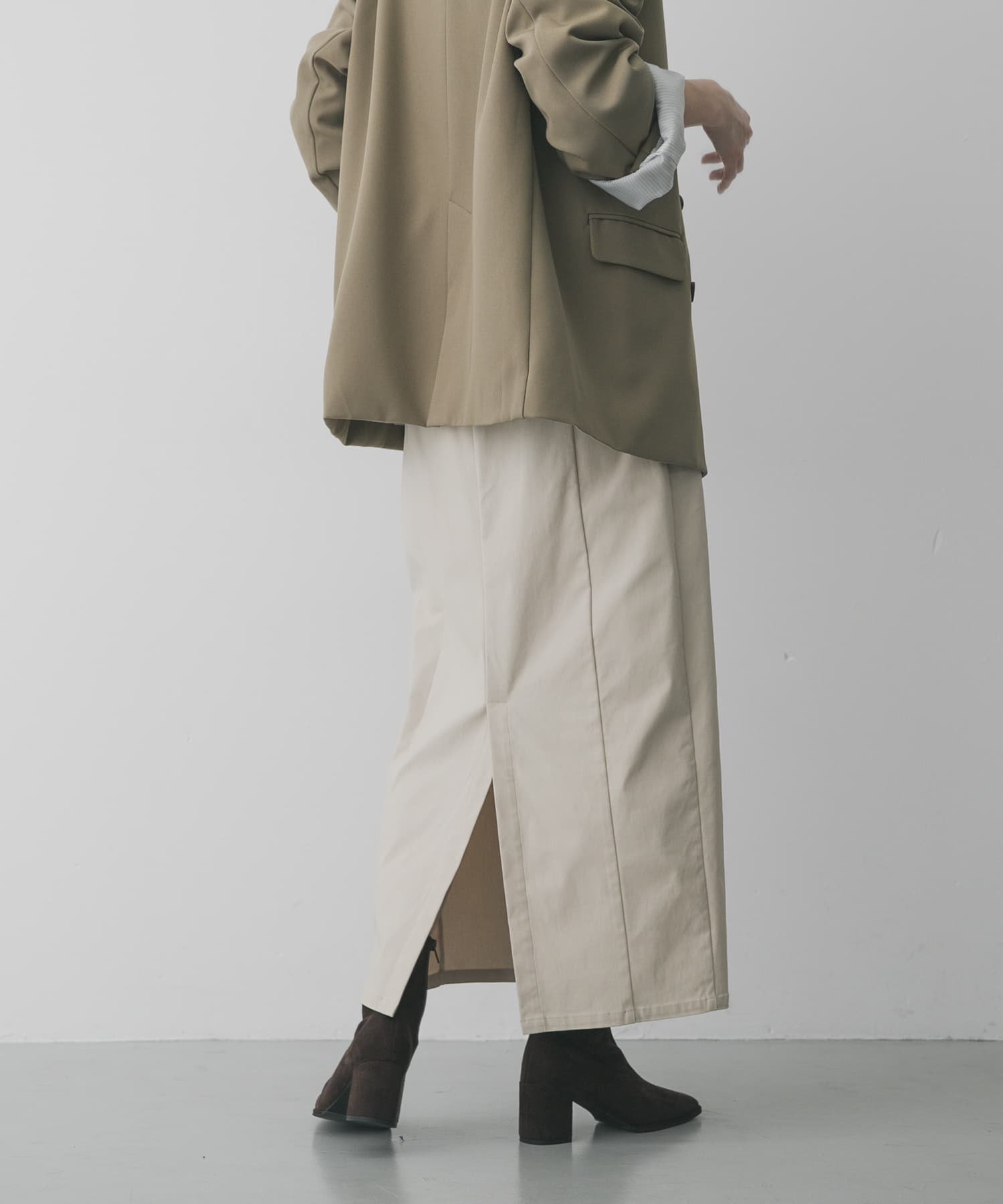 【センスオブプレイス/SENSE OF PLACE by URBAN RESEARCH】の『一部WEB限定サイズ』ストレッチタイトスカート インテリア・キッズ・メンズ・レディースファッション・服の通販 founy(ファニー) 　ファッション　Fashion　レディースファッション　Fashion for Women　スカート　Skirts　2026年　2026　ストレッチ　Stretch, Stretchy Fabric　ポケット　Pocket, Pocket Detail　夏　Summer　S/S・春夏　SS, Spring/Summer, Warm Season　ライトベージュ|ID: prp329100004828774 ipo3291000000035143491