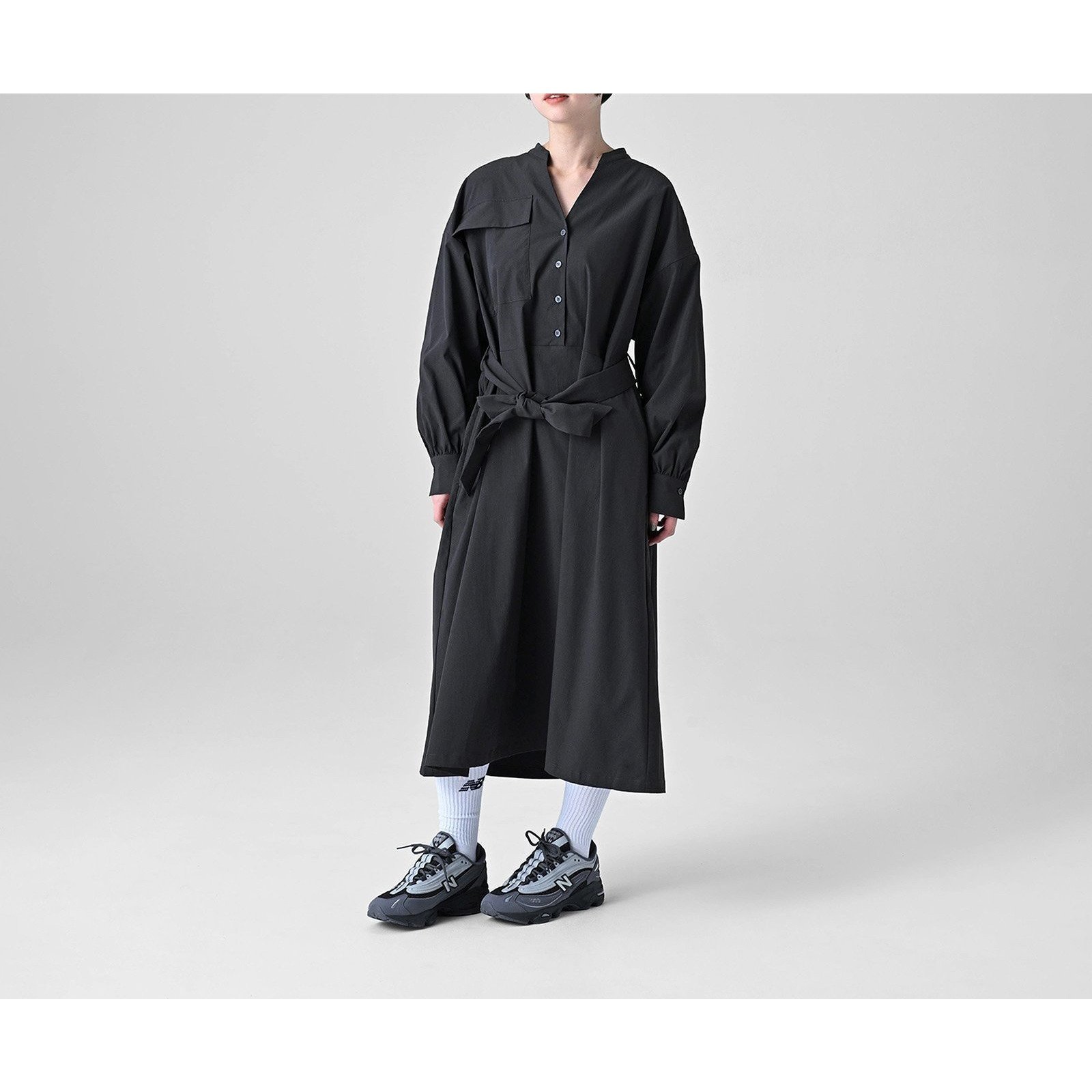 【ニューバランス/new balance】のMET24 Shirts Dress インテリア・キッズ・メンズ・レディースファッション・服の通販 founy(ファニー) 　ファッション　Fashion　レディースファッション　Fashion for Women　トップス・カットソー　Cut & Sew Tops　シャツ・ブラウス・オフィスカジュアル　Elegant Blouses & Button-Ups　ワンピース　Dresses　フォーマル・パーティードレス・結婚式用ドレス　Elegant & Casual Dresses　スキッパー　Skipper, Open Collar　ストレッチ　Stretch, Stretchy Fabric　ドレス　Dress, One-Piece　リラックス　Relax, Relaxed Fit　ワッシャー　Washer, Crinkled Finish　夏　Summer　BLKブラックセメント|ID: prp329100004828855 ipo3291000000035144542