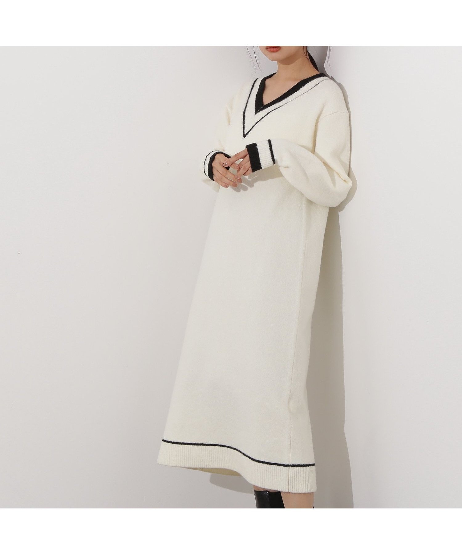 【エヌ ナチュラルビューティーベーシック/N.Natural Beauty basic】のチルデンマキシワンピース インテリア・キッズ・メンズ・レディースファッション・服の通販 founy(ファニー) 　ファッション　Fashion　レディースファッション　Fashion for Women　ワンピース　Dresses　マキシ丈ワンピース・ロングドレス　Maxi Dresses / Long One-Pieces　おすすめ　Recommended / Our Picks　スニーカー　Sneakers, Trainers　デコルテ　Décolleté, Neckline　マキシ　Maxi, Full Length　リラックス　Relax, Relaxed Fit　楽ちん　Easy Fit, Comfortable　オフ1|ID: prp329100004828860 ipo3291000000035144619