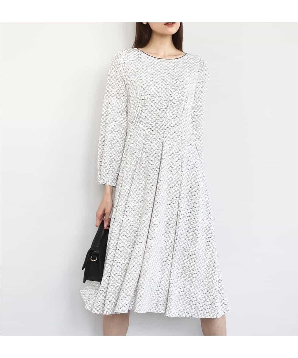 【エムケイ ミッシェルクラン/MK MICHEL KLEIN】のタックデザイン幾何柄ワンピース/洗える インテリア・キッズ・メンズ・レディースファッション・服の通販 founy(ファニー) 　ファッション　Fashion　レディースファッション　Fashion for Women　ワンピース　Dresses　プリント　Print, Printed Pattern　エレガント 上品　Elegant　ビジネス 仕事 通勤　Business / Work / Commuting　冬　Winter / This Winter　夏　Summer　定番　Standard, Basic Item　旅行　Travel　春　Spring　洗える　Machine Washable　秋　Autumn　アイボリー|ID: prp329100004828866 ipo3291000000035144675