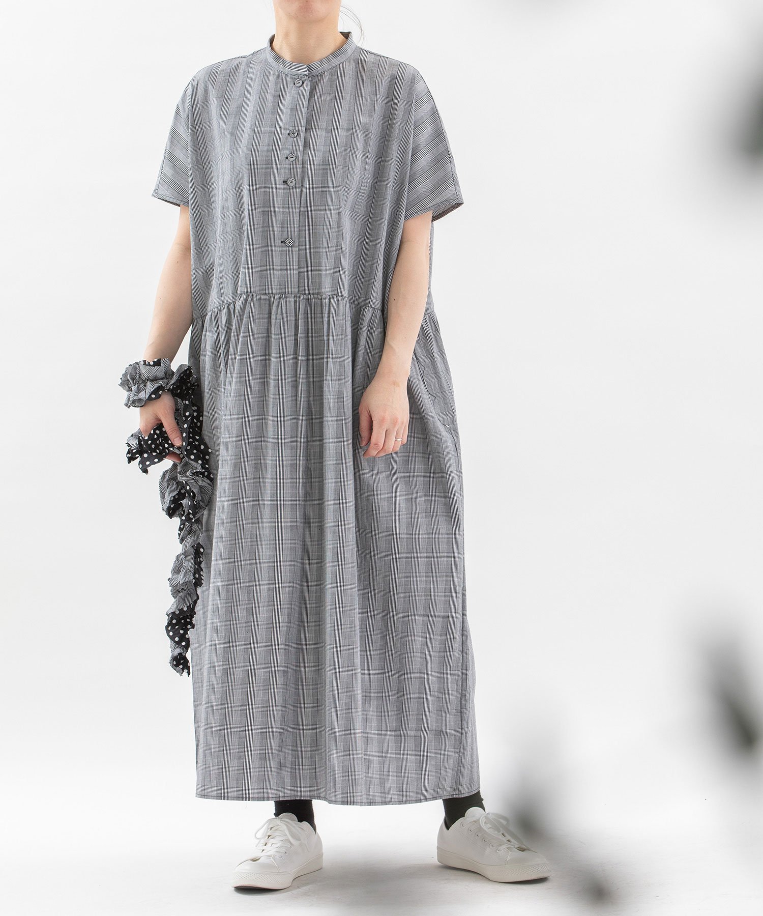 【プードゥドゥ/POU DOU DOU】のフリルタイ付きワンピース インテリア・キッズ・メンズ・レディースファッション・服の通販 founy(ファニー) ファッション Fashion レディースファッション Fashion for Women ワンピース Dresses ギャザー Gathered, Ruffled シンプル Simple, Minimal スカラップ Scallop, Scalloped Edge スマート Smart, Elegant フォルム Silhouette, Form フリル Frill, Ruffle ポケット Pocket, Pocket Detail マキシ Maxi, Full Length リラックス Relax, Relaxed Fit 夏 Summer スミクロ|ID: prp329100004828880 ipo3291000000035144902