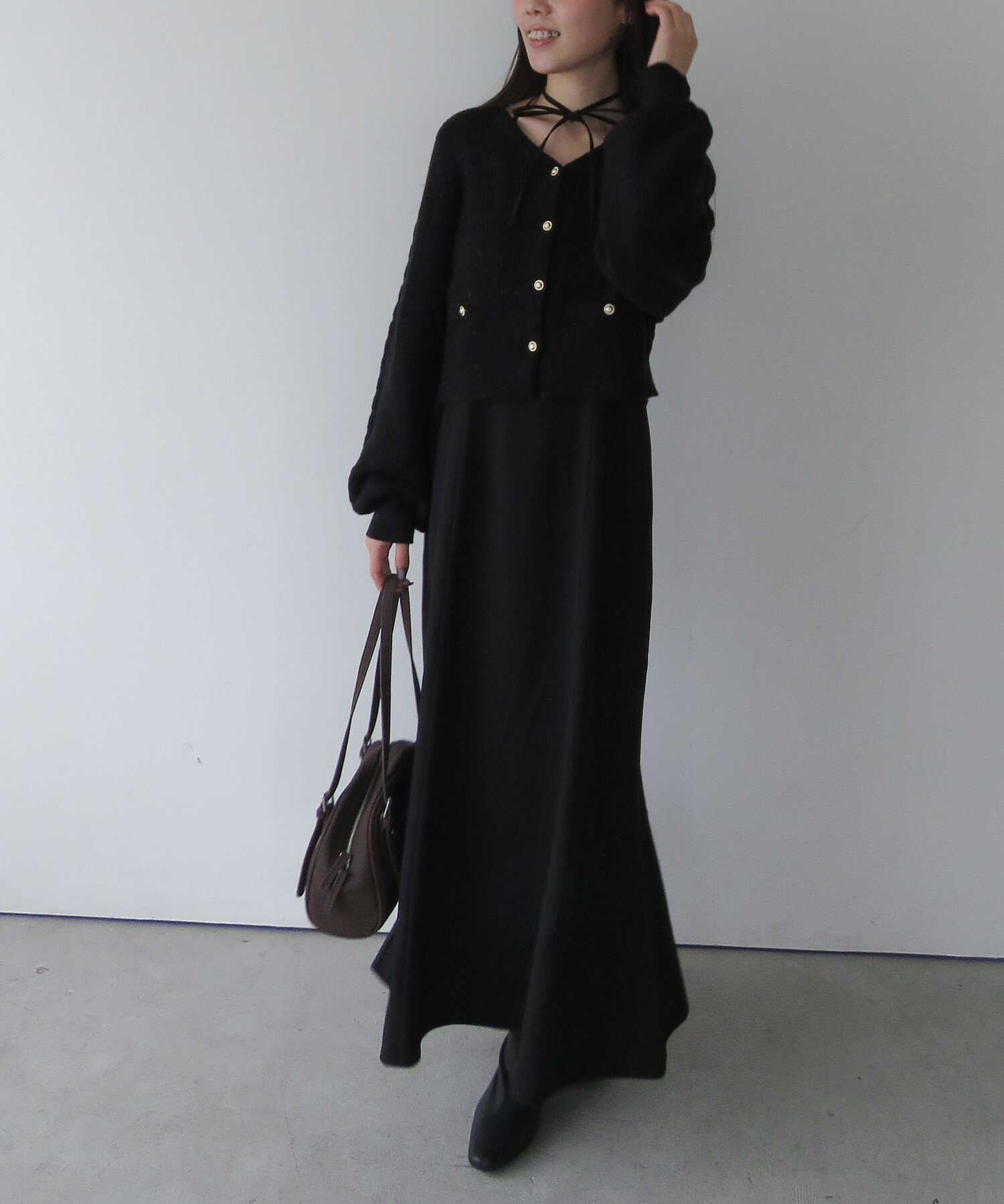 【アルシーヴ/archives】の金釦ニットCD*マーメイドキャミワンピースSET インテリア・キッズ・メンズ・レディースファッション・服の通販 founy(ファニー) 　ファッション　Fashion　レディースファッション　Fashion for Women　ワンピース　Dresses　キャミソールワンピース　Camisole Dresses　カーディガン　Cardigan, Knitwear　ネックレス　Necklace, Pendant Necklace　マーメイド　Mermaid, Fishtail Silhouette　エレガント 上品　Elegant　冬　Winter / This Winter　BLACK|ID: prp329100004828899 ipo3291000000035145213