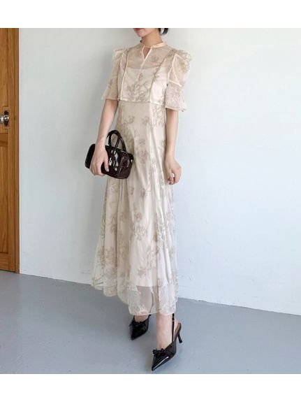 【スナイデル/SNIDEL】のエンブロイダリーボレロセットドレス インテリア・キッズ・メンズ・レディースファッション・服の通販 founy(ファニー) 　ファッション　Fashion　レディースファッション　Fashion for Women　アウター　Coat / Outerwear Collection　ボレロ・ショート丈ジャケット / ドレス羽織りに　Boleros & Short Jackets　ワンピース　Dresses　フォーマル・パーティードレス・結婚式用ドレス　Elegant & Casual Dresses　ウェーブ　Wavy Pattern　エレガント 上品　Elegant　キャミワンピース　Cami Dress, Slip Dress　サテン　Satin, Glossy Fabric　シルバー　Silver, Metallic Silver　ストレート　Straight, Straight Cut　スマート　Smart, Elegant　チュール　Tulip, Tulip Motif　ドッキング　Docking, Mixed Material　フレア　Flare, Flared　ボレロ　Bolero, Short Cardigan　モチーフ　Motif, Design Theme　ラップ　Wrap, Wrap Design　リュクス　Luxury, Elegant, High-End, Chic　レース　Lace, Lace Fabric　おすすめ　Recommended / Our Picks　LPNK[061]|ID: prp329100004828901 ipo3291000000035145260