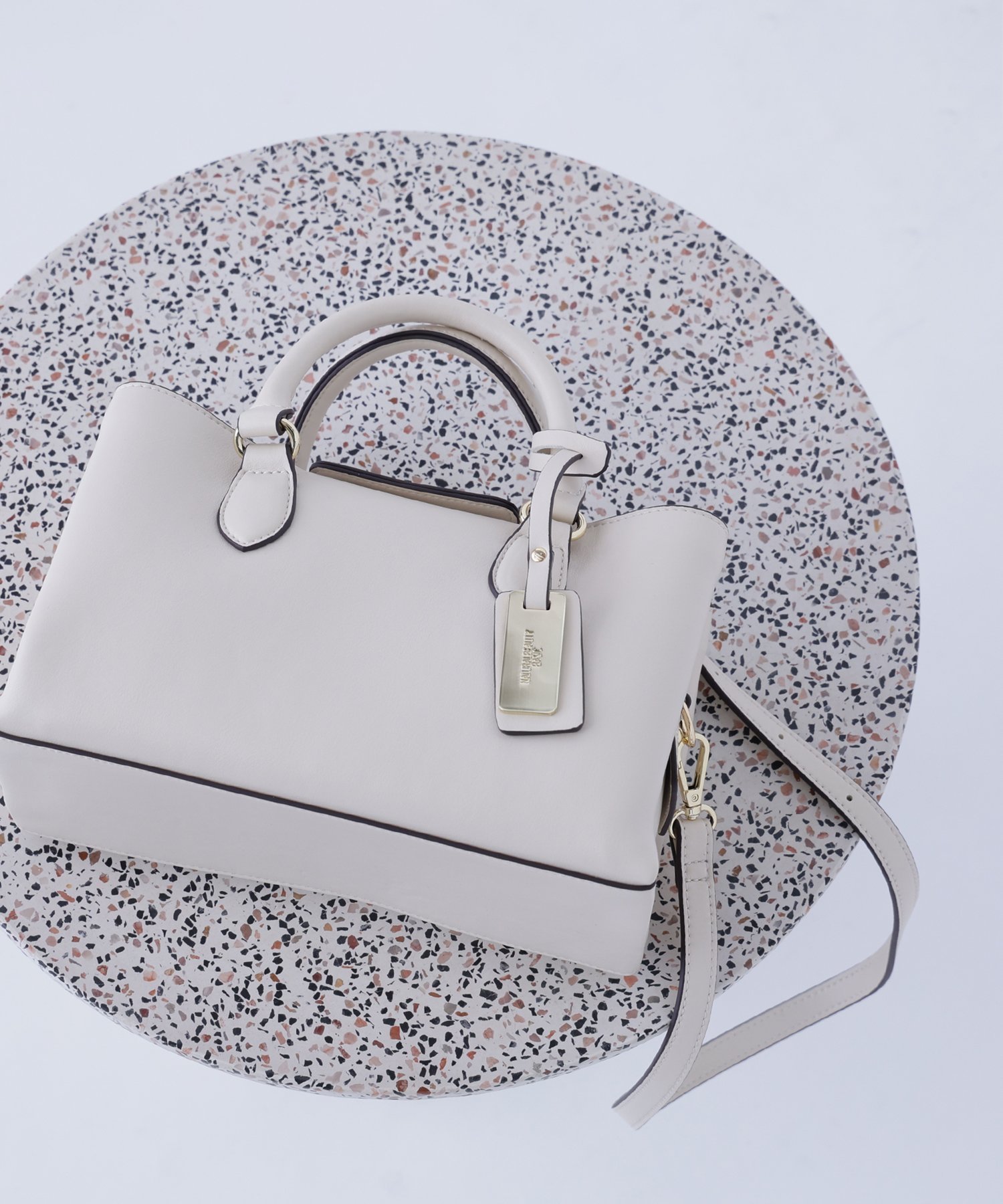 【ナチュラル ビューティー ベーシック/NATURAL BEAUTY BASIC】のサイドアップミニショルダーバッグ インテリア・キッズ・メンズ・レディースファッション・服の通販 founy(ファニー) ファッション Fashion レディースファッション Fashion for Women バッグ Bags フェイクレザー Faux Leather, PU Leather プレート Plate, Dish ボストン Boston ポケット Pocket, Pocket Detail マグネット Magnet, Magnetic Closure メタル Metal, Metal Parts 定番 Standard, Basic Item オフ1|ID: prp329100004828921 ipo3291000000035145431