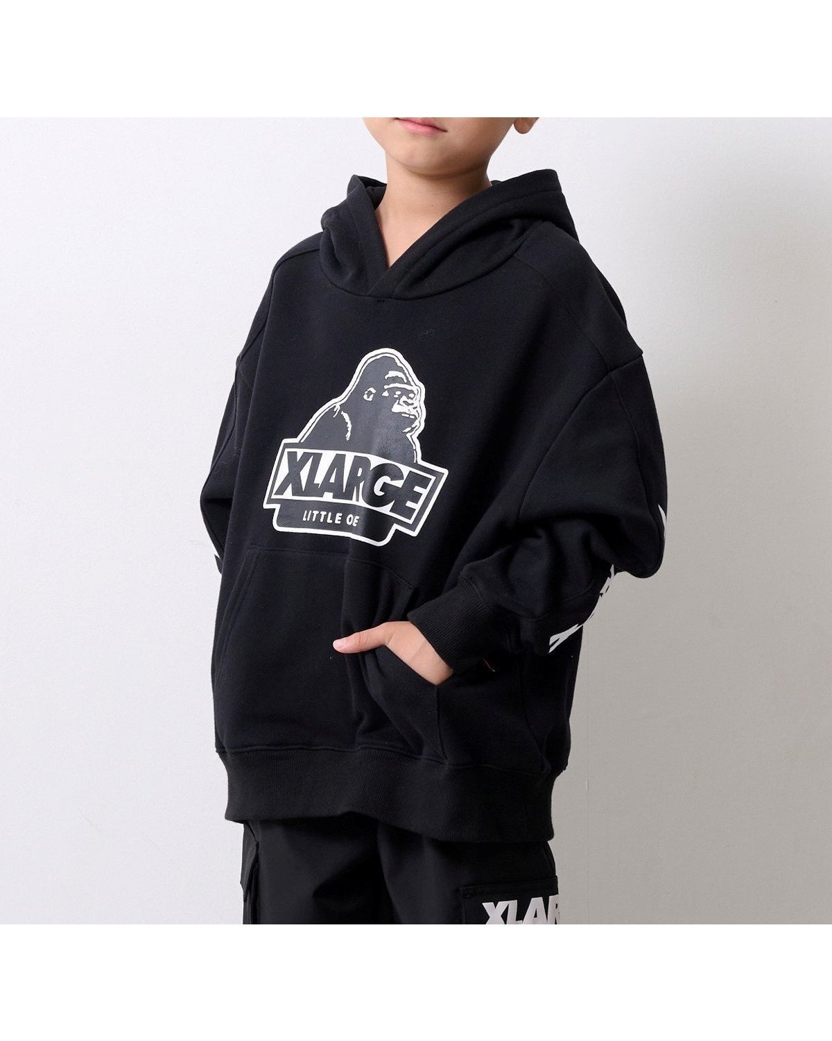 【ナルミヤ オンライン/NARUMIYA ONELINE / KIDS】の袖ロゴパーカー 人気、トレンドファッション・服の通販 founy(ファニー) ファッション Fashion キッズファッション Fashion for Kids パーカー Hoodie, Parka フロント Front, Front Design プリント Print, Printed Pattern ポケット Pocket, Pocket Detail other-1|ID: prp329100004829359 ipo3291000000035149138