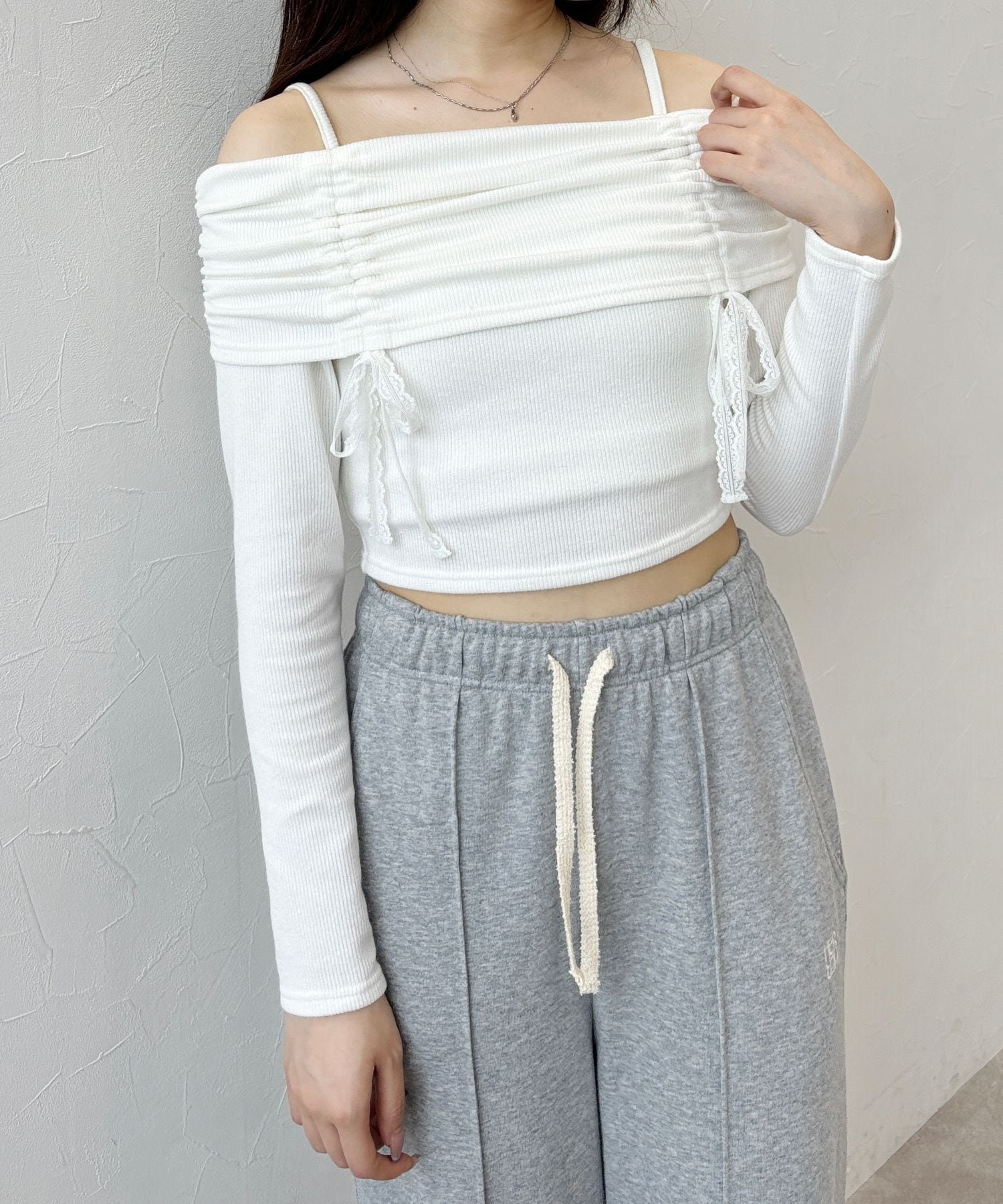 【ヘザー/Heather】のギャザーオフショルプルオーバー インテリア・キッズ・メンズ・レディースファッション・服の通販 founy(ファニー) ファッション Fashion レディースファッション Fashion for Women トップス・カットソー Cut & Sew Tops カジュアルプルオーバー・ニットトップス Pullovers & Knit Tops / Casual Pullovers おすすめ Recommended / Our Picks ギャザー Gathered, Ruffled シンプル Simple, Minimal プリーツ Pleats, Pleated ボトム Bottoms, Lower Wear リボン Ribbon, Bow ワイド Wide, Wide Fit アイボリー|ID: prp329100004829380 ipo3291000000035149276