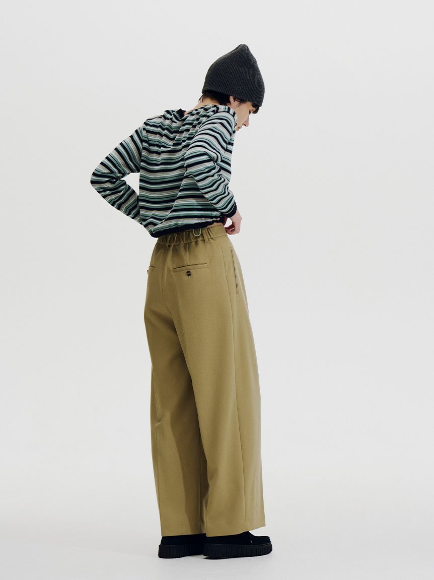 【エミ/emmi】のタックワイドパンツ インテリア・キッズ・メンズ・レディースファッション・服の通販 founy(ファニー) 　ファッション　Fashion　レディースファッション　Fashion for Women　パンツ　Pants & Trousers　スマート　Smart, Elegant　ポケット　Pocket, Pocket Detail　リラックス　Relax, Relaxed Fit　ループ　Loop, Loop Knit　ワイド　Wide, Wide Fit　OLV[027]|ID: prp329100004829448 ipo3291000000035149950