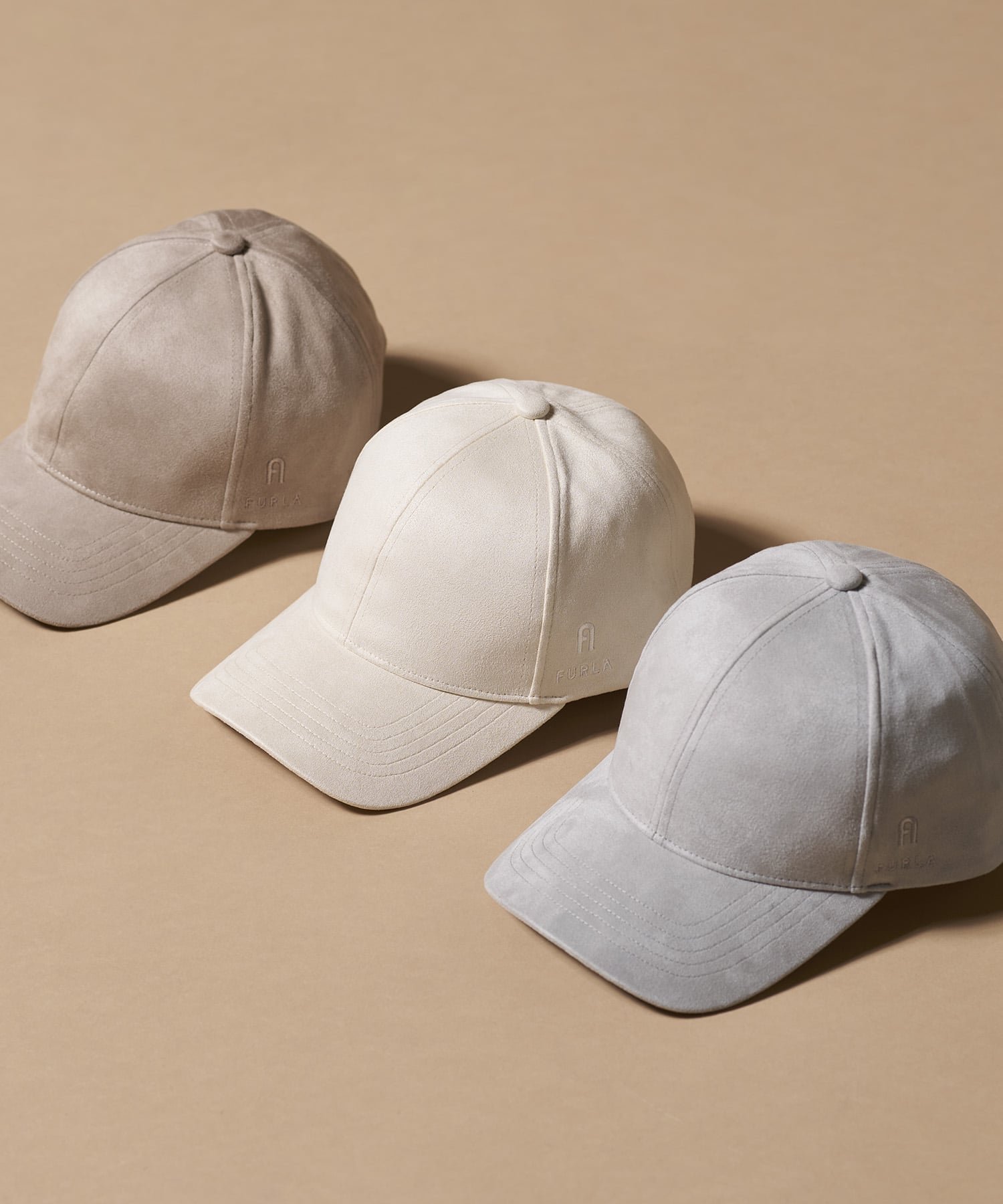 【ムーンバット/MOONBAT】のFURLA(フルラ) 横刺繍スエード キャップ UVカット 帽子 レディース 人気、トレンドファッション・服の通販 founy(ファニー) ファッション Fashion レディースファッション Fashion for Women キャップ&ハット Hats & Caps イタリア Italy エレガント 上品 Elegant エンブロイダリー Embroidery Design キャップ Cap, Baseball Cap コレクション Collection, Seasonal Line 抗菌 Antibacterial, Bacteria-Resistant シンプル Simple, Minimal パターン Pattern, Design Print ベーシック Basic, Essential 帽子 Hat, Headwear メタル Metal, Metal Parts A/W・秋冬 Autumn/Winter other-1|ID: prp329100004829462 ipo3291000000035150064