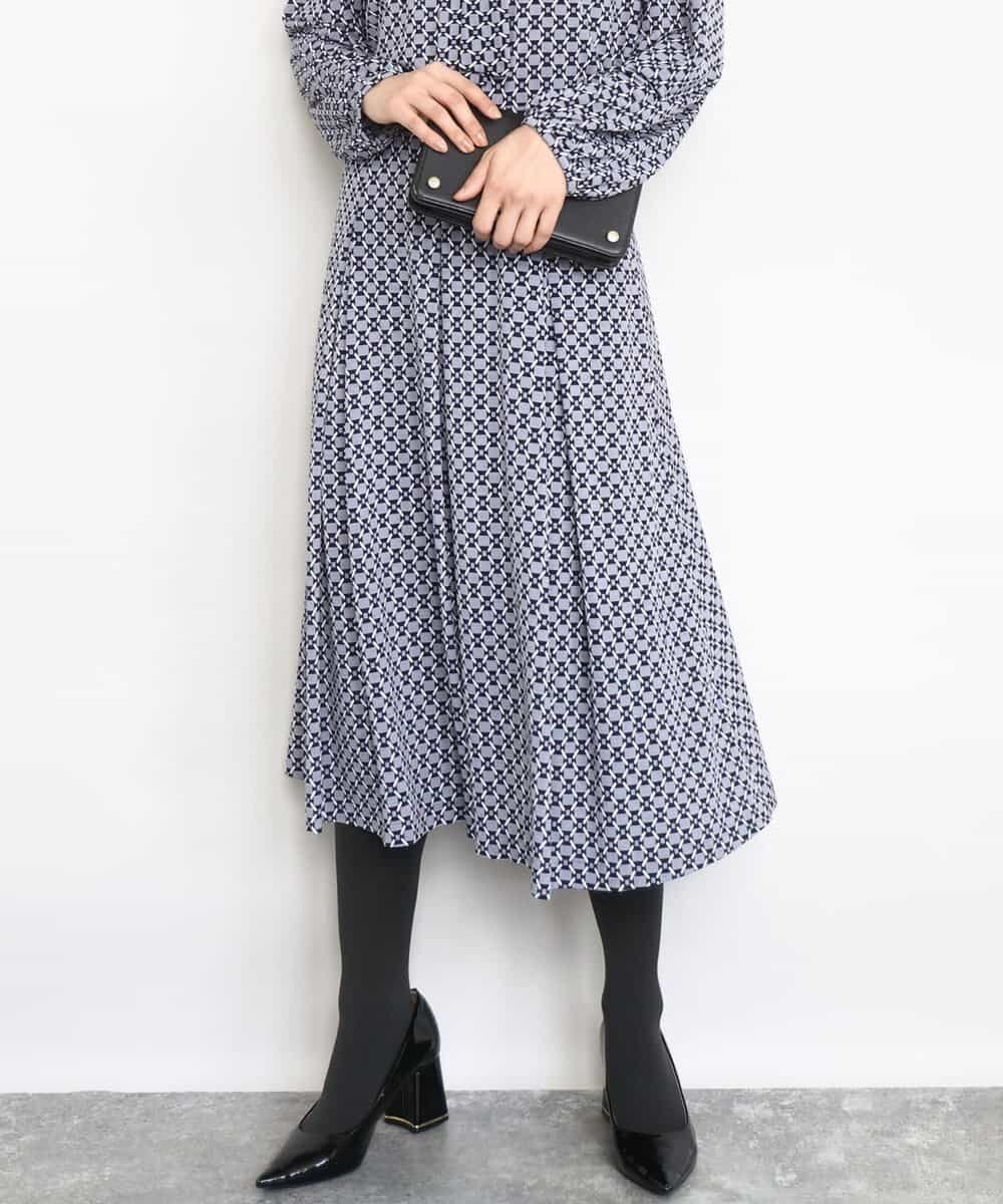 【エムケイ ミッシェルクラン/MK MICHEL KLEIN】のスクエア幾何柄フレアースカート/洗える 人気、トレンドファッション・服の通販 founy(ファニー) 　ファッション　Fashion　レディースファッション　Fashion for Women　スカート　Skirts　おすすめ　Recommended / Our Picks　カットソー　Cut and Sewn Top　スクエア　Square, Square Shape　セットアップ　Set-Up, Coordinated Outfit　フレアースカート　Flared Skirt, A-Line Skirt　ビジネス 仕事 通勤　Business / Work / Commuting　冬　Winter / This Winter　夏　Summer　春　Spring　洗える　Machine Washable　秋　Autumn　 other-1|ID: prp329100004829562 ipo3291000000035151104