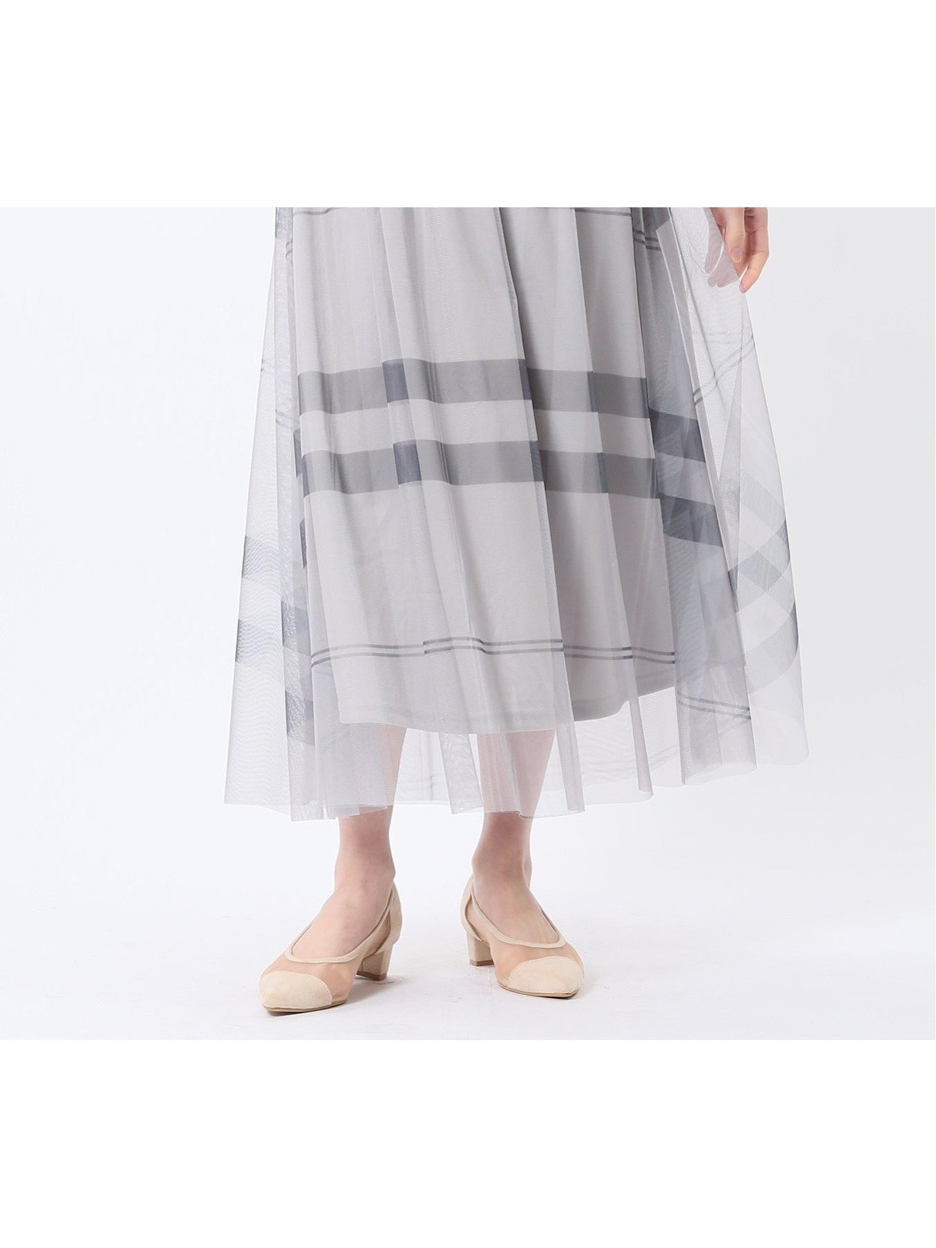 【タカキュー/TAKA-Q】のチャームベリーチック/CHRM BERRY TIC チュールチェック柄 ギャザースカート インテリア・キッズ・メンズ・レディースファッション・服の通販 founy(ファニー) ファッション Fashion レディースファッション Fashion for Women スカート Skirts ウォッシャブル Machine Washable 春 Spring ギャザー Gathered, Ruffled シンプル Simple, Minimal チェック Check, Plaid, Tartan チュール Tulip, Tulip Motif フィット Fit, Slim Fit プリント Print, Printed Pattern モノトーン Monotone, Black and White リラックス Relax, Relaxed Fit ロング Long, Long-Length S/S・春夏 SS, Spring/Summer, Warm Season おすすめ Recommended / Our Picks 夏 Summer 03ライトグレー|ID: prp329100004829599 ipo3291000000035151473