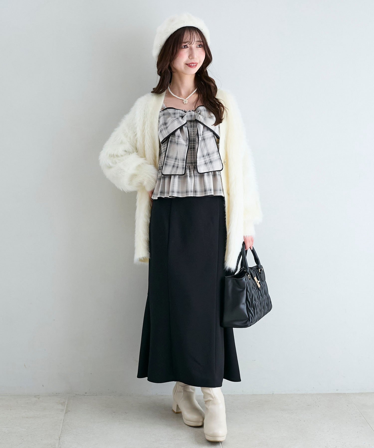 【マジェスティック レゴン/MAJESTIC LEGON】の◎ベーシックマーメイドスカート インテリア・キッズ・メンズ・レディースファッション・服の通販 founy(ファニー) ファッション Fashion レディースファッション Fashion for Women スカート Skirts ダウン Down, Puffer フィット Fit, Slim Fit フェミニン Feminine, Girly マーメイド Mermaid, Fishtail Silhouette ルーズ Loose, Oversized 再入荷 Restock / Back in Stock エレガント 上品 Elegant ブラック|ID: prp329100004829604 ipo3291000000035151512