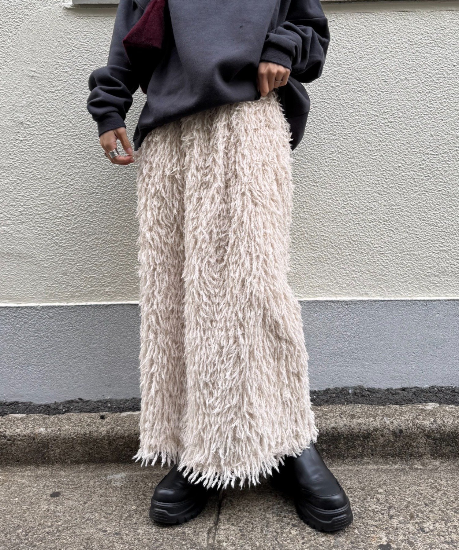 【チャオパニックティピー/CIAOPANIC TYPY】のフェザーフリンジナロースカート 人気、トレンドファッション・服の通販 founy(ファニー) 　ファッション　Fashion　レディースファッション　Fashion for Women　スカート　Skirts　ガーリー　Girly, Feminine Style　シンプル　Simple, Minimal　スウェット / スエット　Sweatshirt, Sweatwear　スニーカー　Sneakers, Trainers　スリット　Slit, Slit Detail　タートル　Turtleneck, Turtle Collar　A/W・秋冬　Autumn/Winter　おすすめ　Recommended / Our Picks　 other-1|ID: prp329100004829606 ipo3291000000035151549